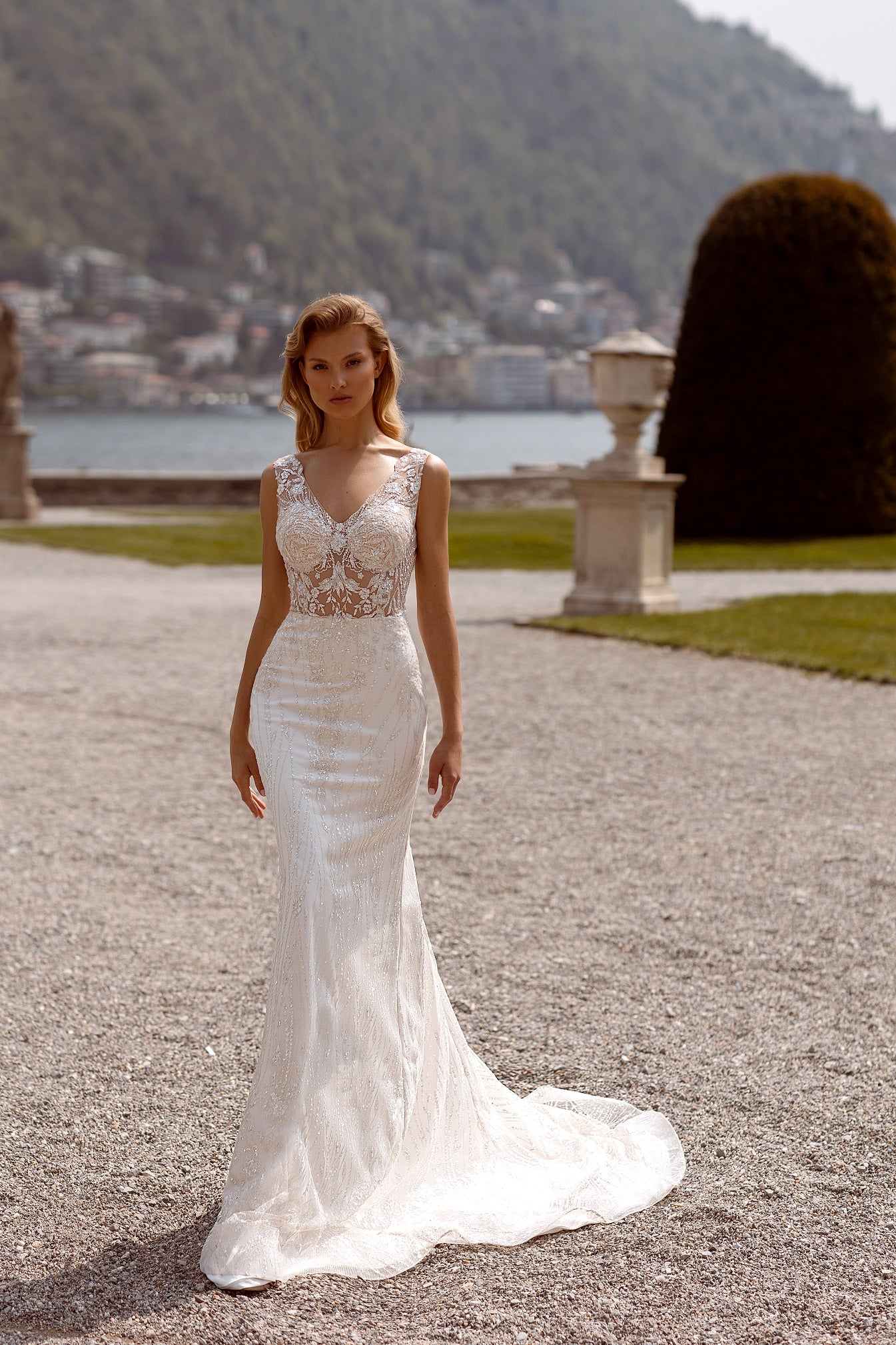 Robe de mariée transformable Lady Di Bride 1004 – sirène dentelle scintillante avec traîne amovible