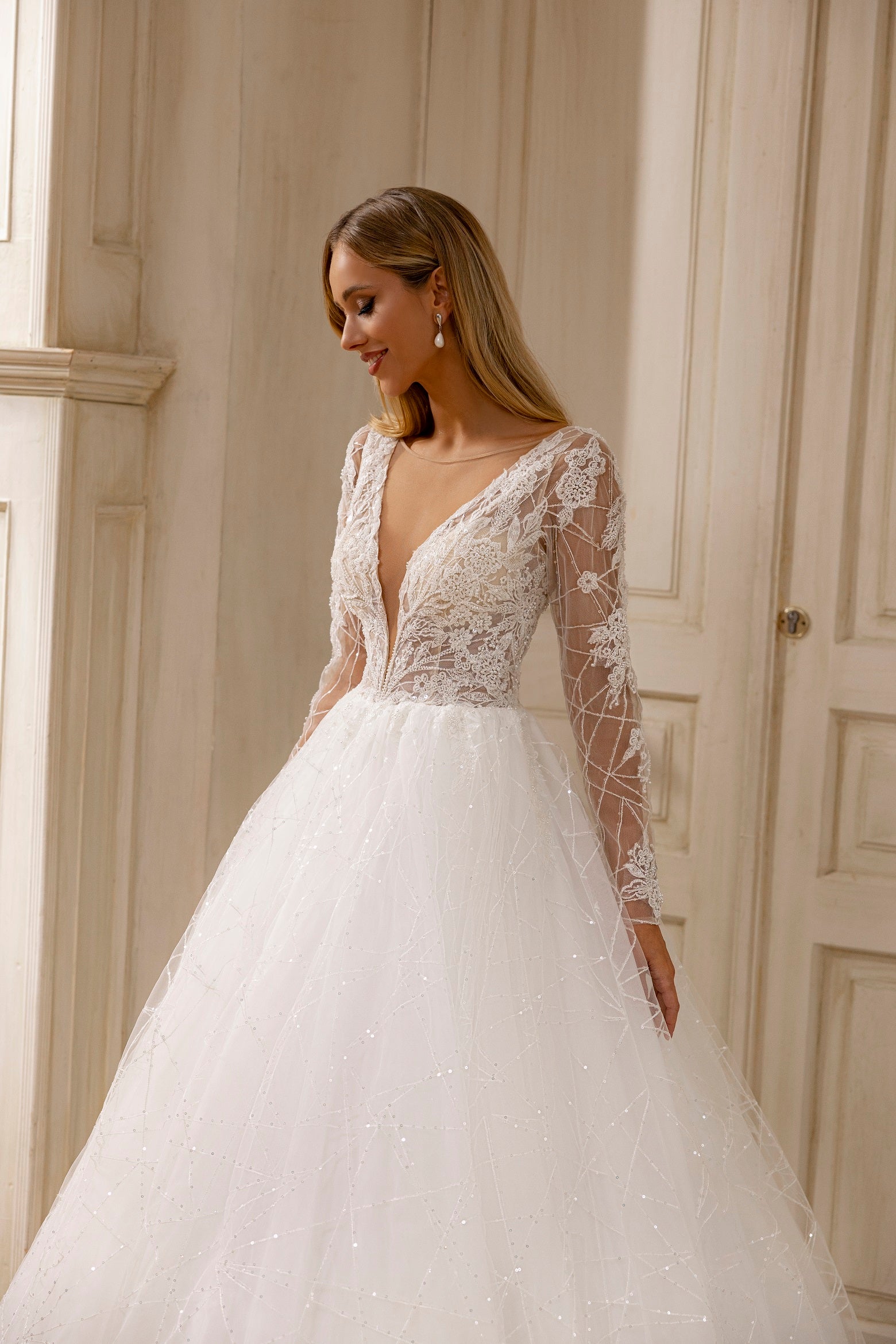 Robe de mariée Lady Di Bride 1207 – Princesse en tulle et dentelle brillante à manches longues