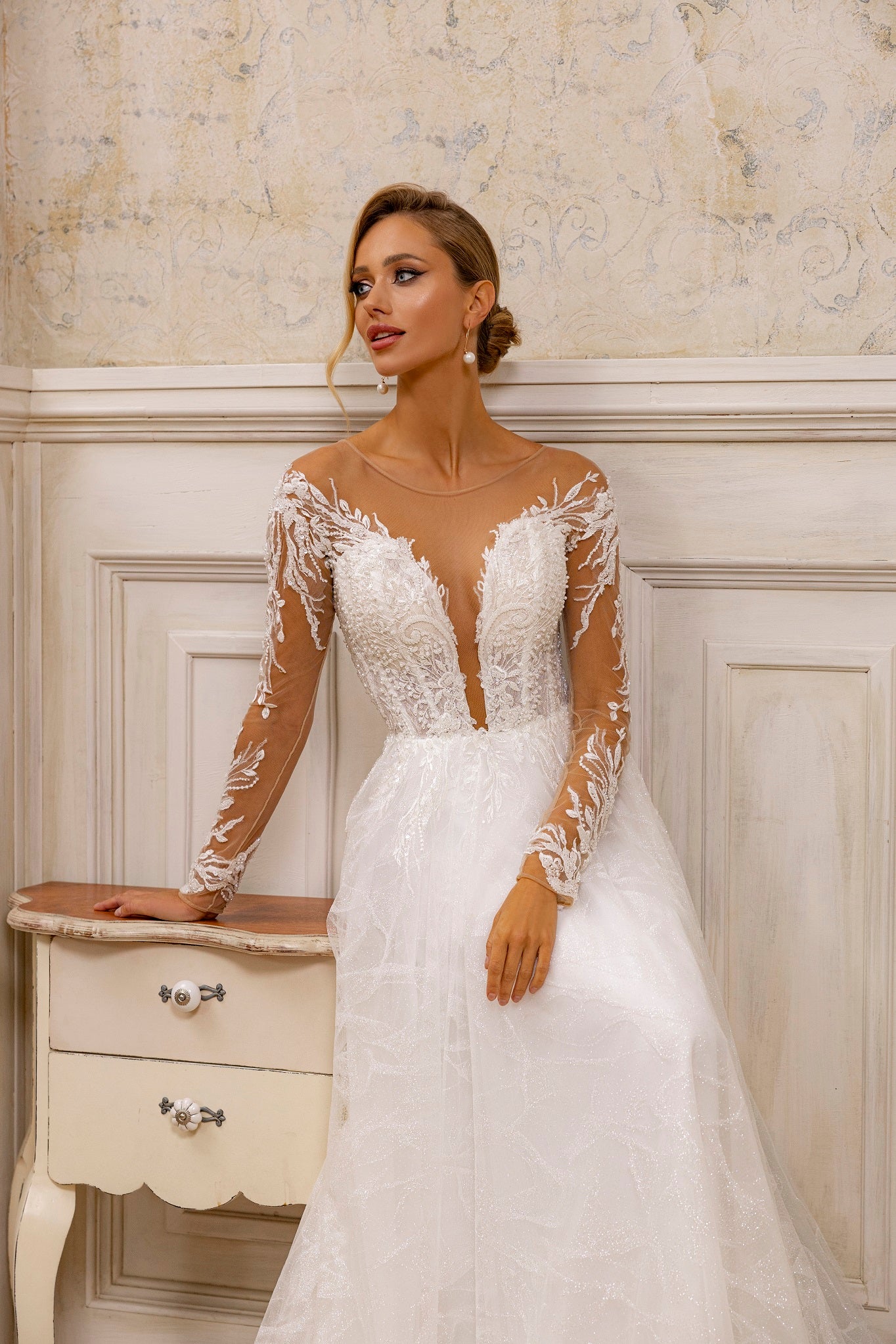 Robe de mariée Lady Di Bride 1217 – A-line en dentelle scintillante avec manches longues