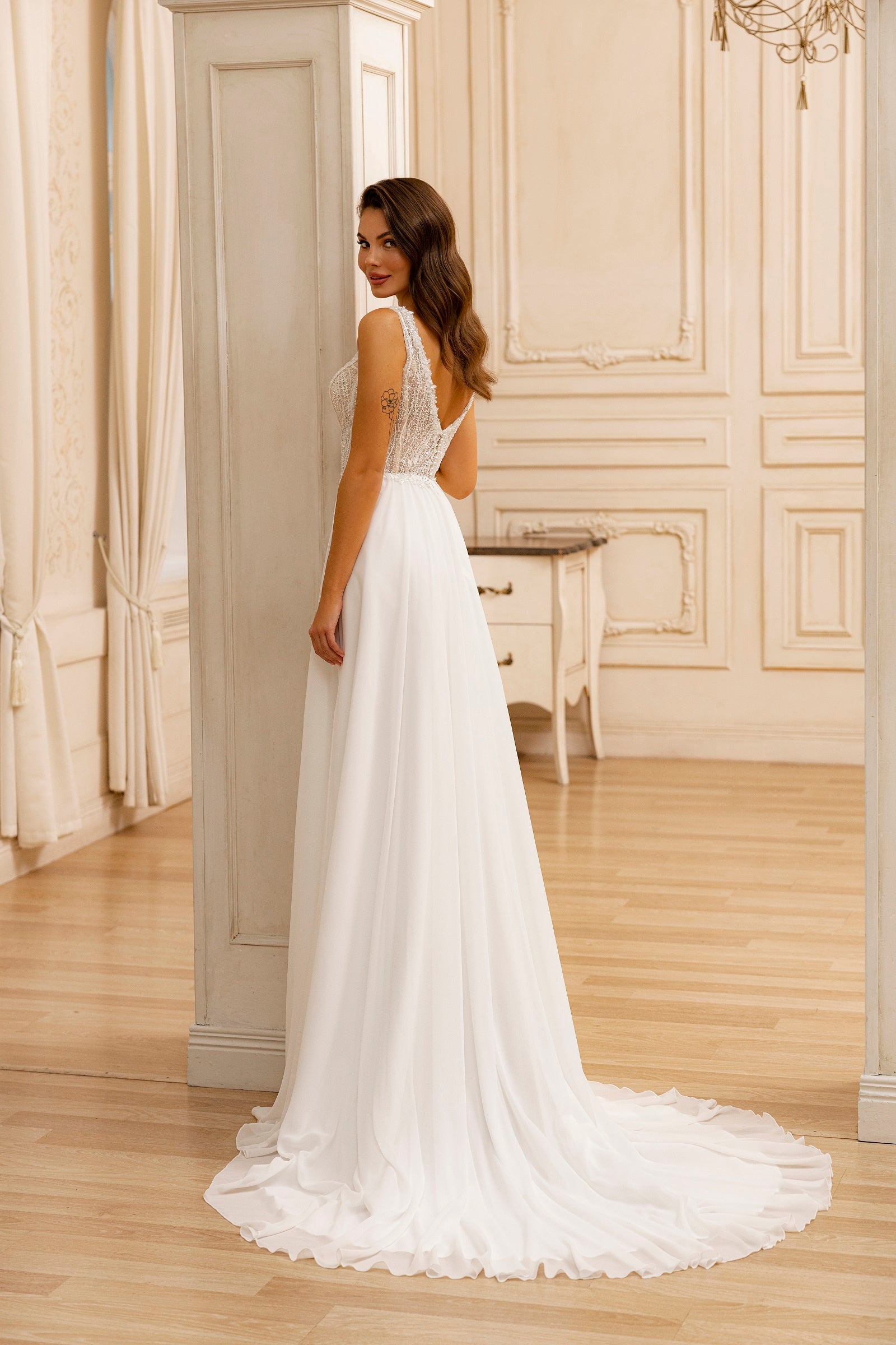 Robe de mariée Lady Di Bride 1221 – A-line en mousseline avec corsage perlé