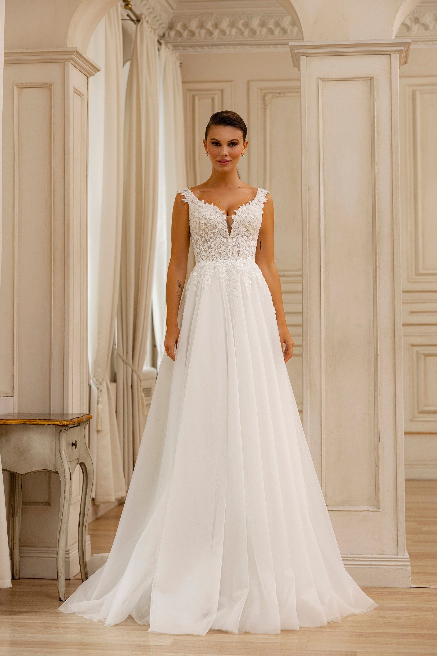 Robe de mariée Lady Di Bride 1236 – tulle fluide et dentelle romantique