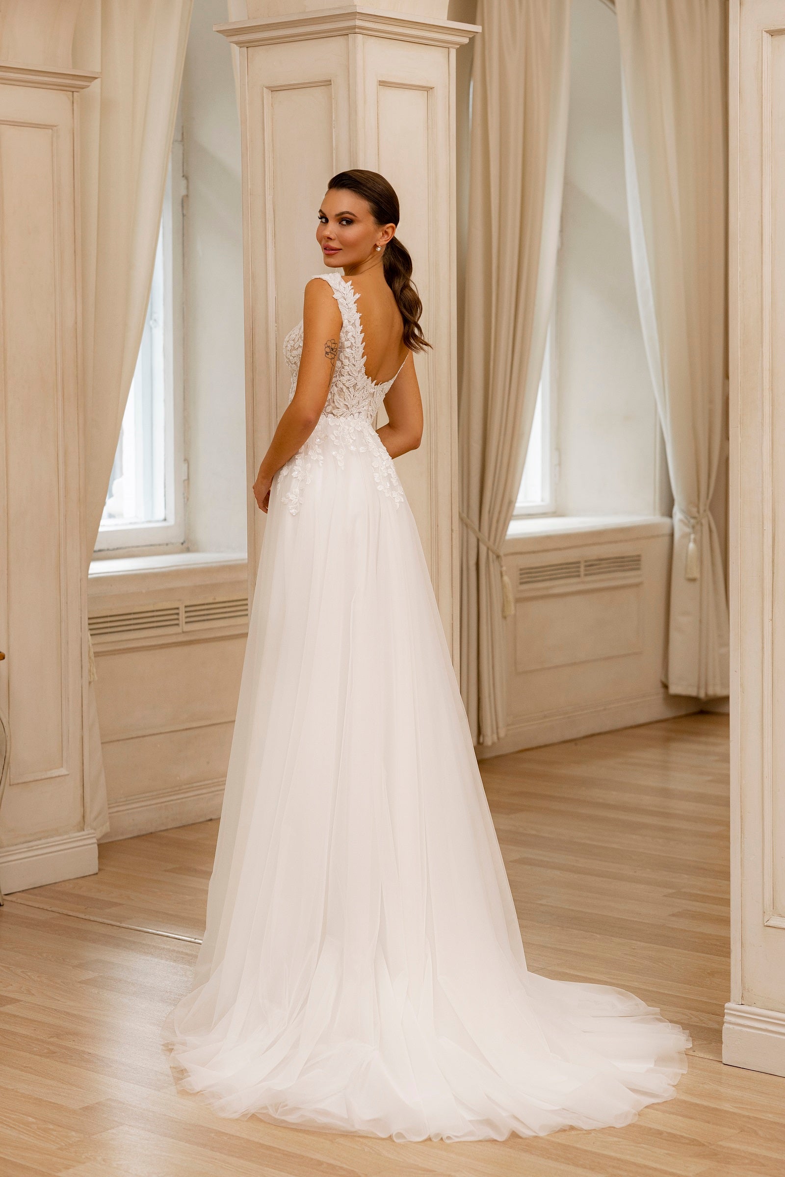 Robe de mariée Lady Di Bride 1236 – tulle fluide et dentelle romantique