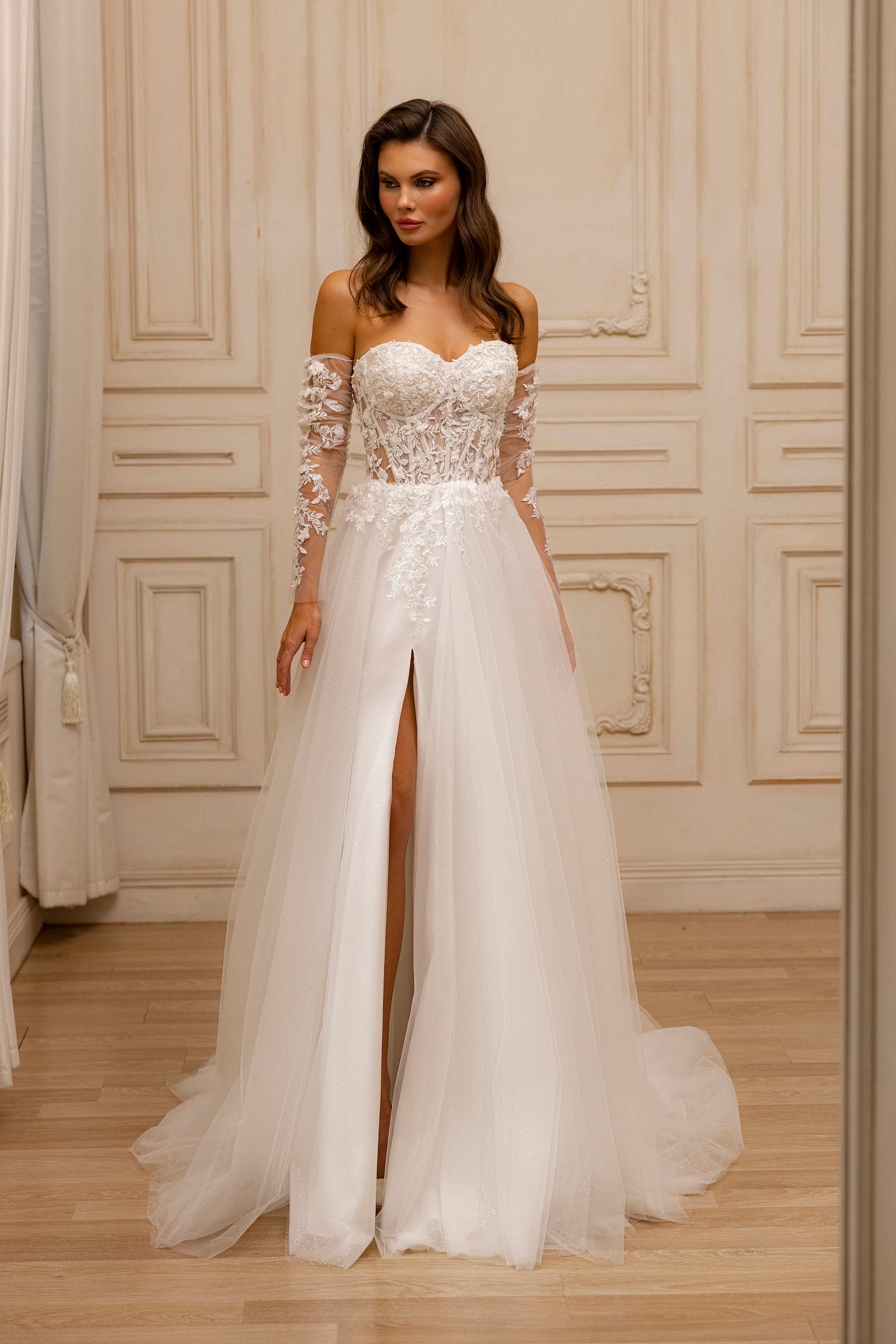 Robe de mariée Lady Di Bride 1241 – A-line romantique avec fente moderne dentelle tulle brillant