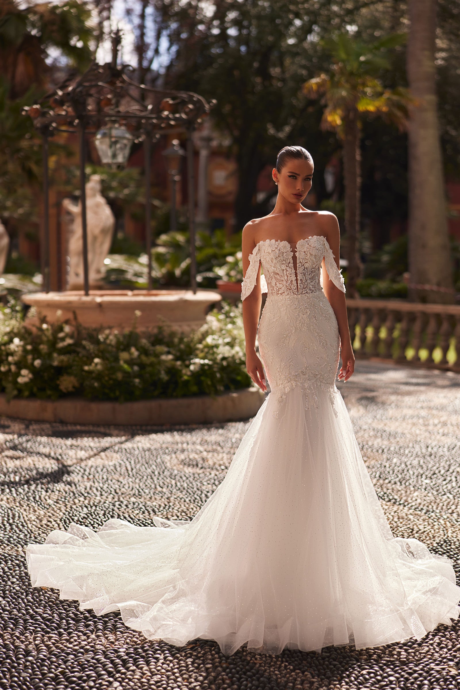 Robe de mariée Lady Di Bride 1413 – Sirène bustier avec bretelles tombantes, dentelle