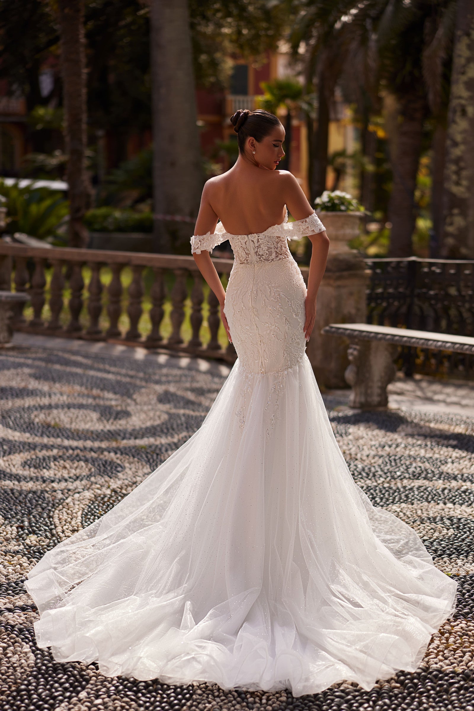 Robe de mariée Lady Di Bride 1413 – Sirène bustier avec bretelles tombantes, dentelle