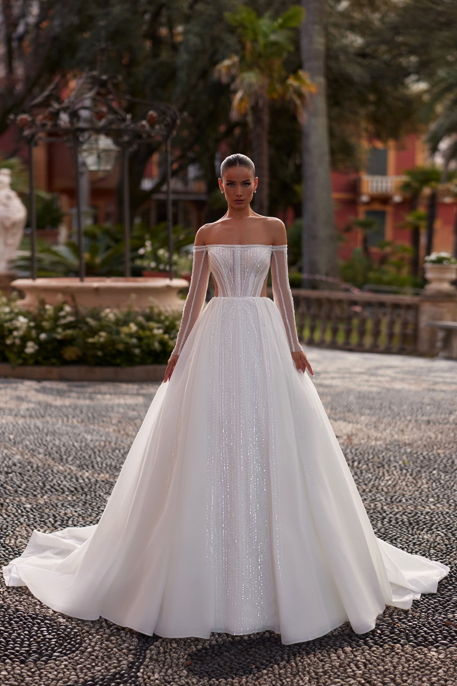 Robe de mariée Lady Di Bride 1414 – Épaules dénudées et jupe princesse scintillante