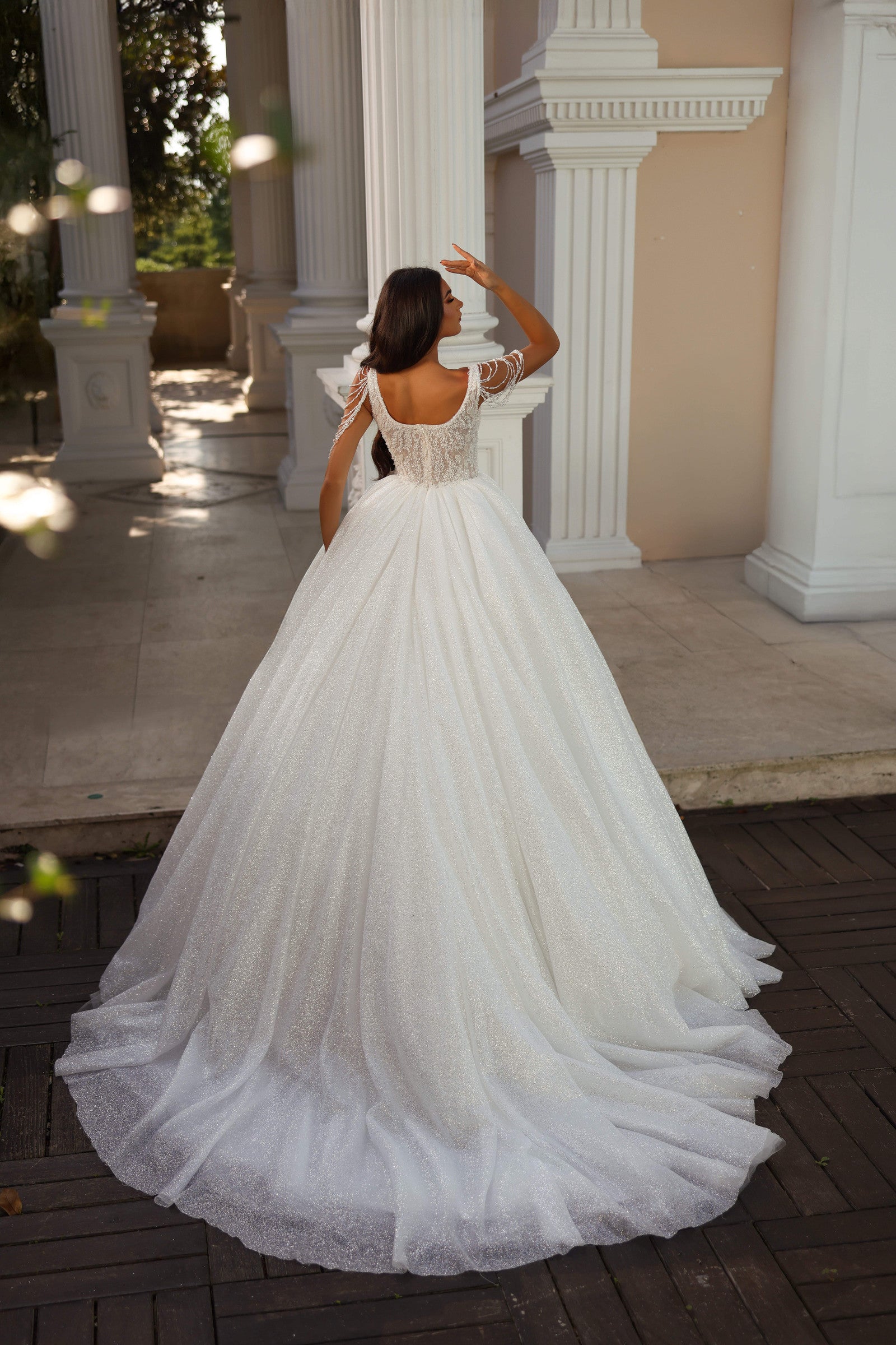 Lady Di Bride 1523 Brautkleid – Funkelndes Prinzessinnenkleid mit perlenbesetzten Trägern