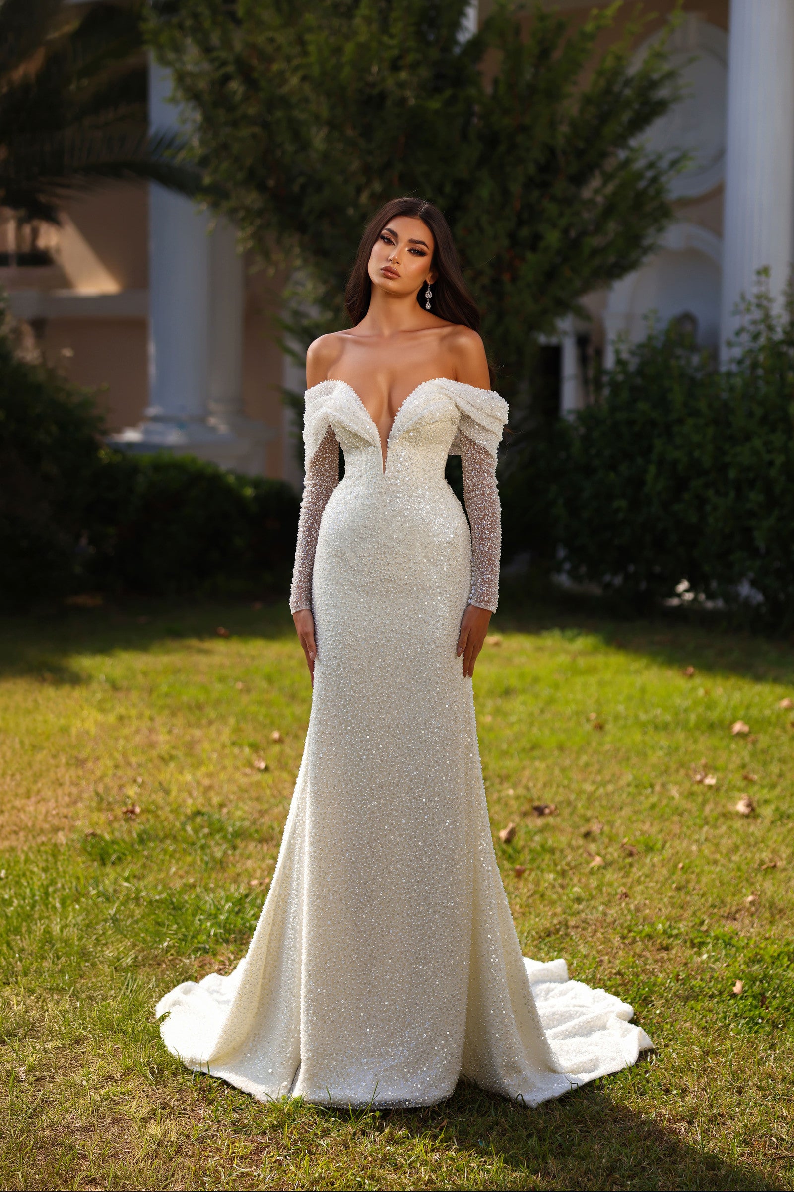 Robe de mariée Lady Di Bride 1524 – Sirène col bateau glamour perlée & manches longues amovibles