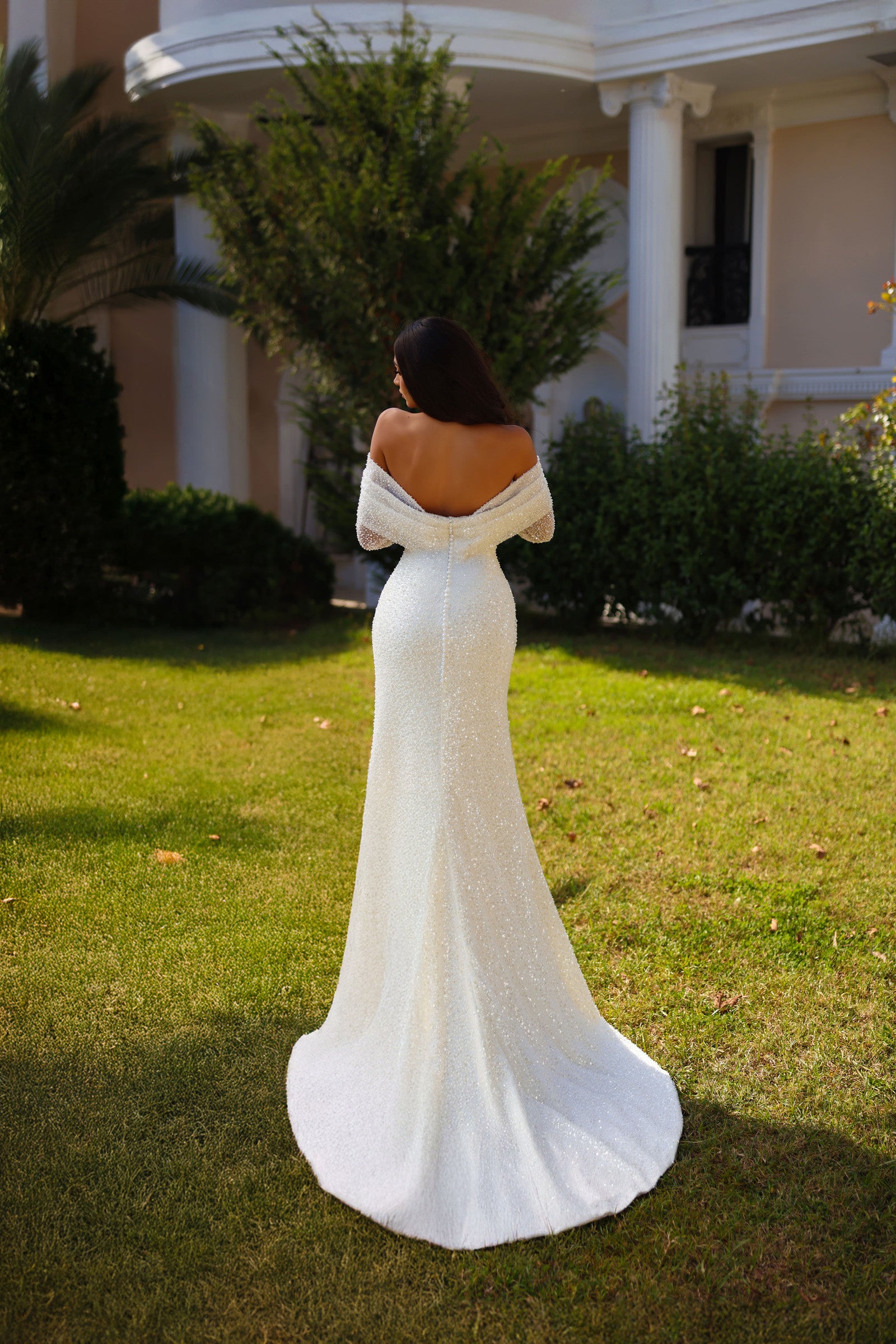 Lady Di Bride 1524 Brautkleid – Glamouröses Meerjungfrauen-Kleid mit U-Boot-Ausschnitt, Perlenstickerei und abnehmbaren langen Ärmeln