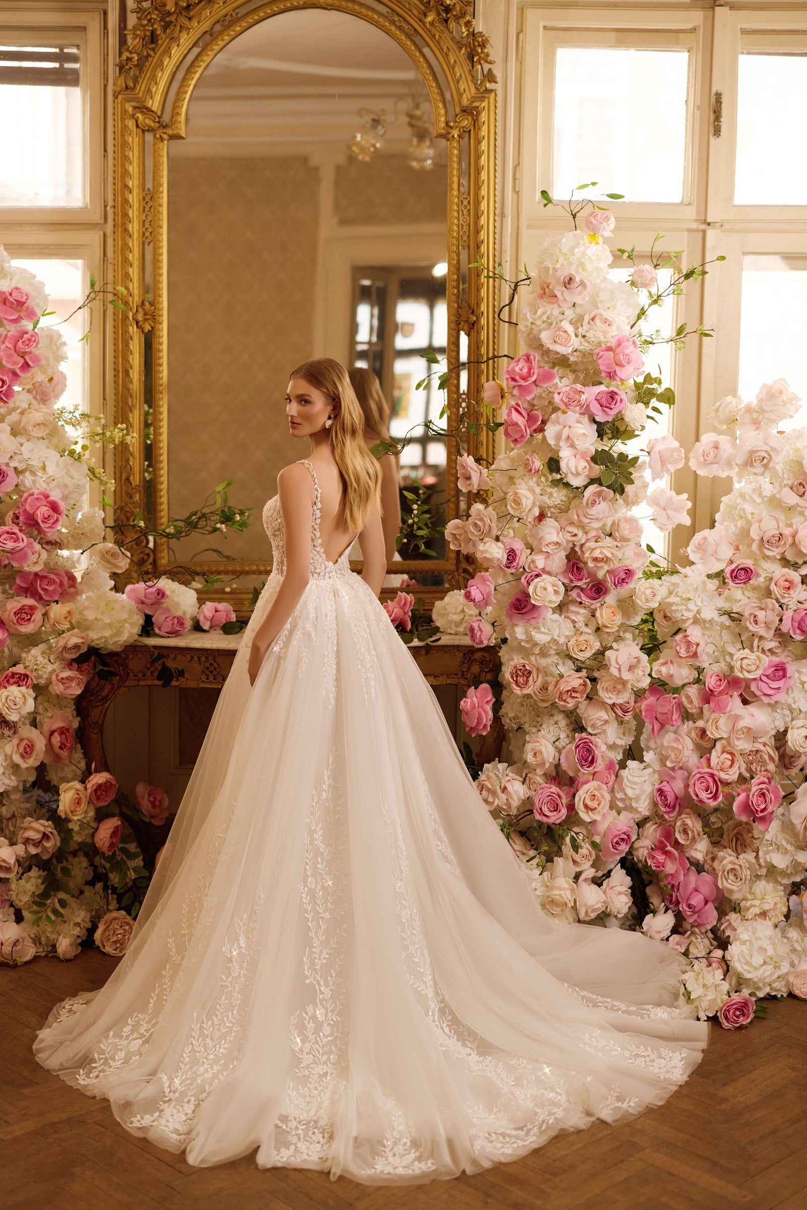 Robe de mariée Lady Di Bride 1622 – Corsage en dentelle et jupe fluide en tulle