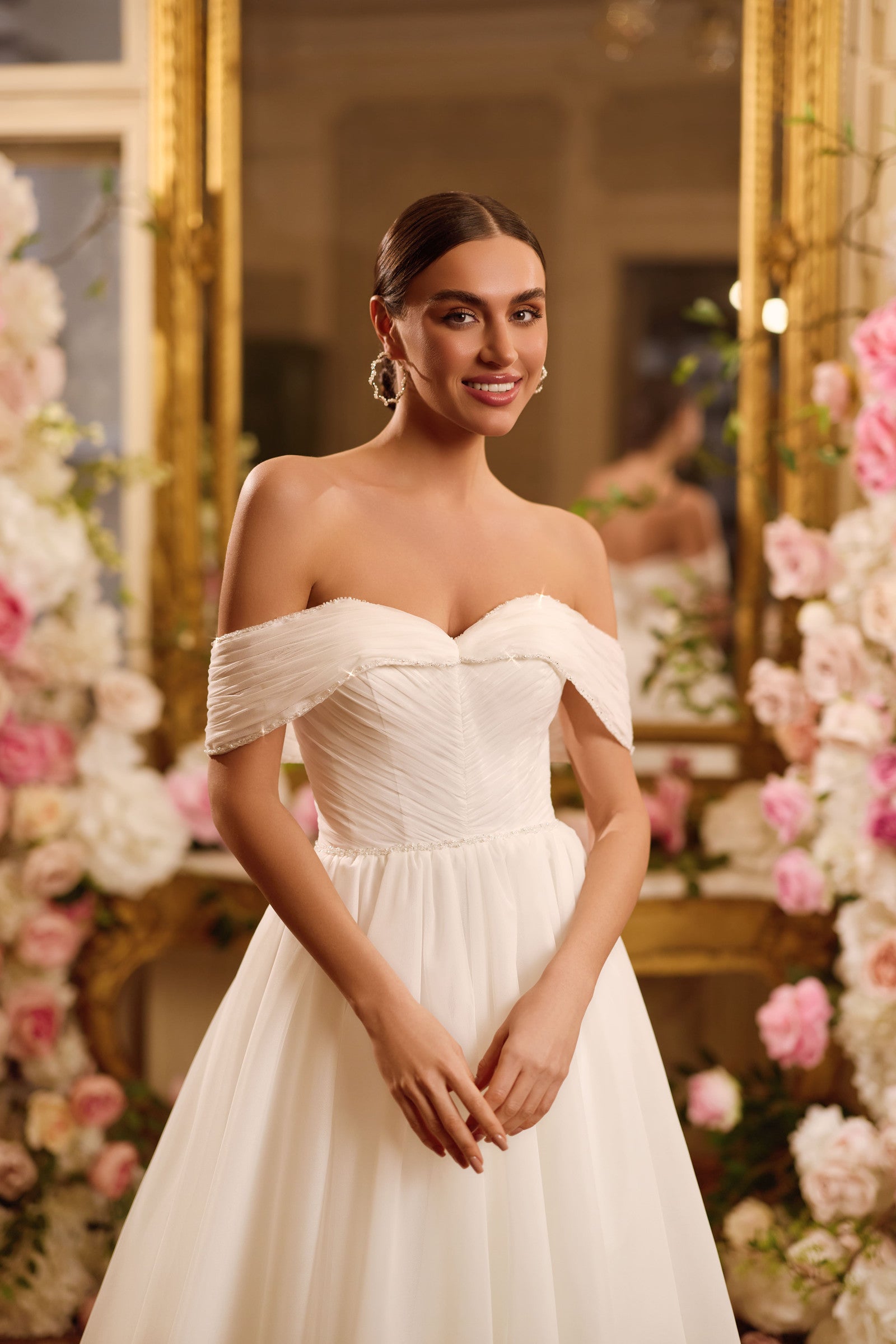 Robe de mariée Lady Di Bride 1624 – Bustier col bateau croisé et jupe fluide en tulle