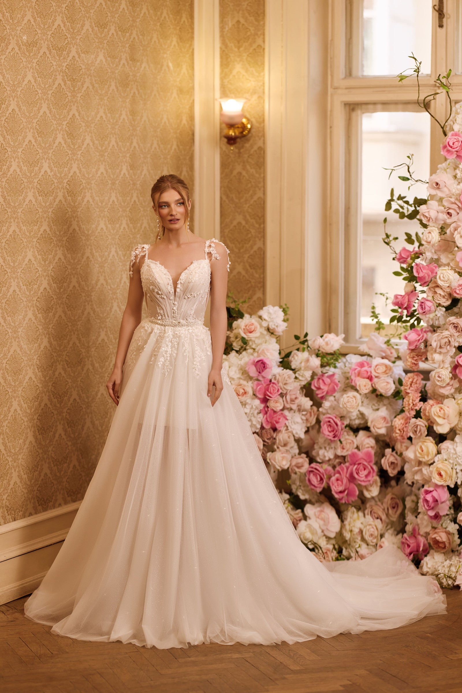 Robe de mariée Lady Di Bride 1628 – Robe 2 en 1 avec jupe amovible et bustier en dentelle