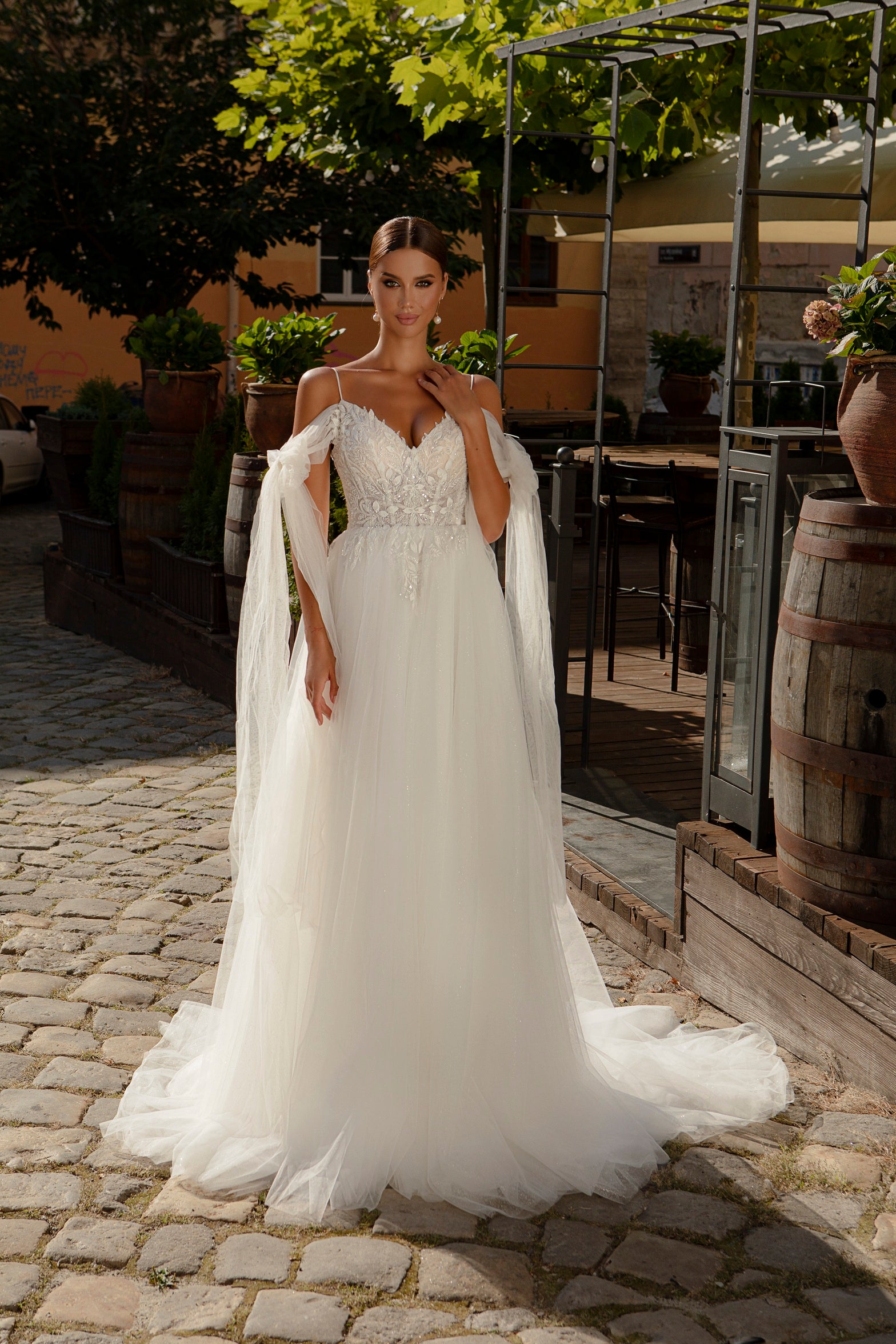 Robe de mariée Lady Di Bride 904 – robe A-line dentelle et jupe scintillante en tulle