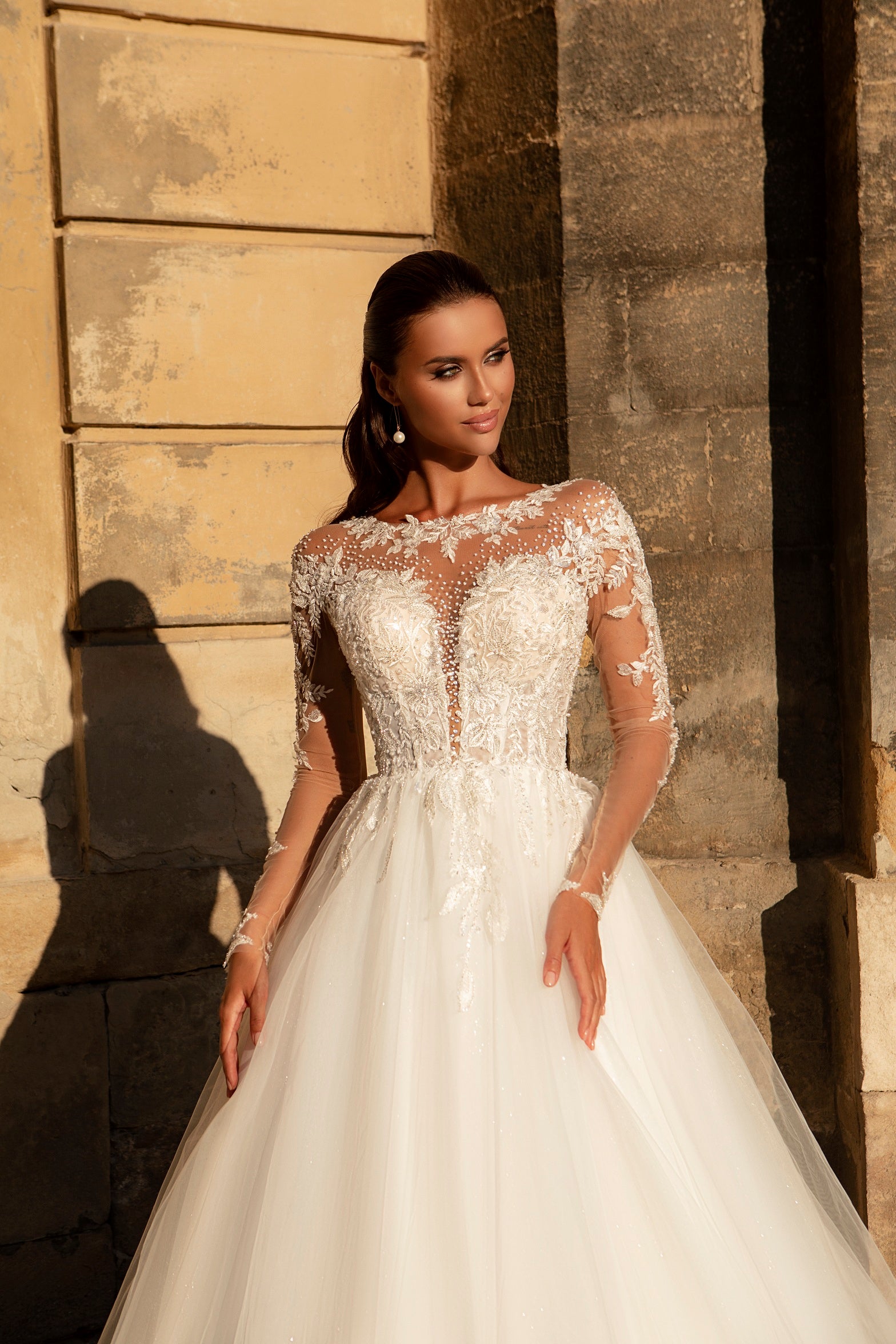 Robe de mariée Lady Di Bride 908 – Jupe en tulle brillant princesse et corset en dentelle manches longues