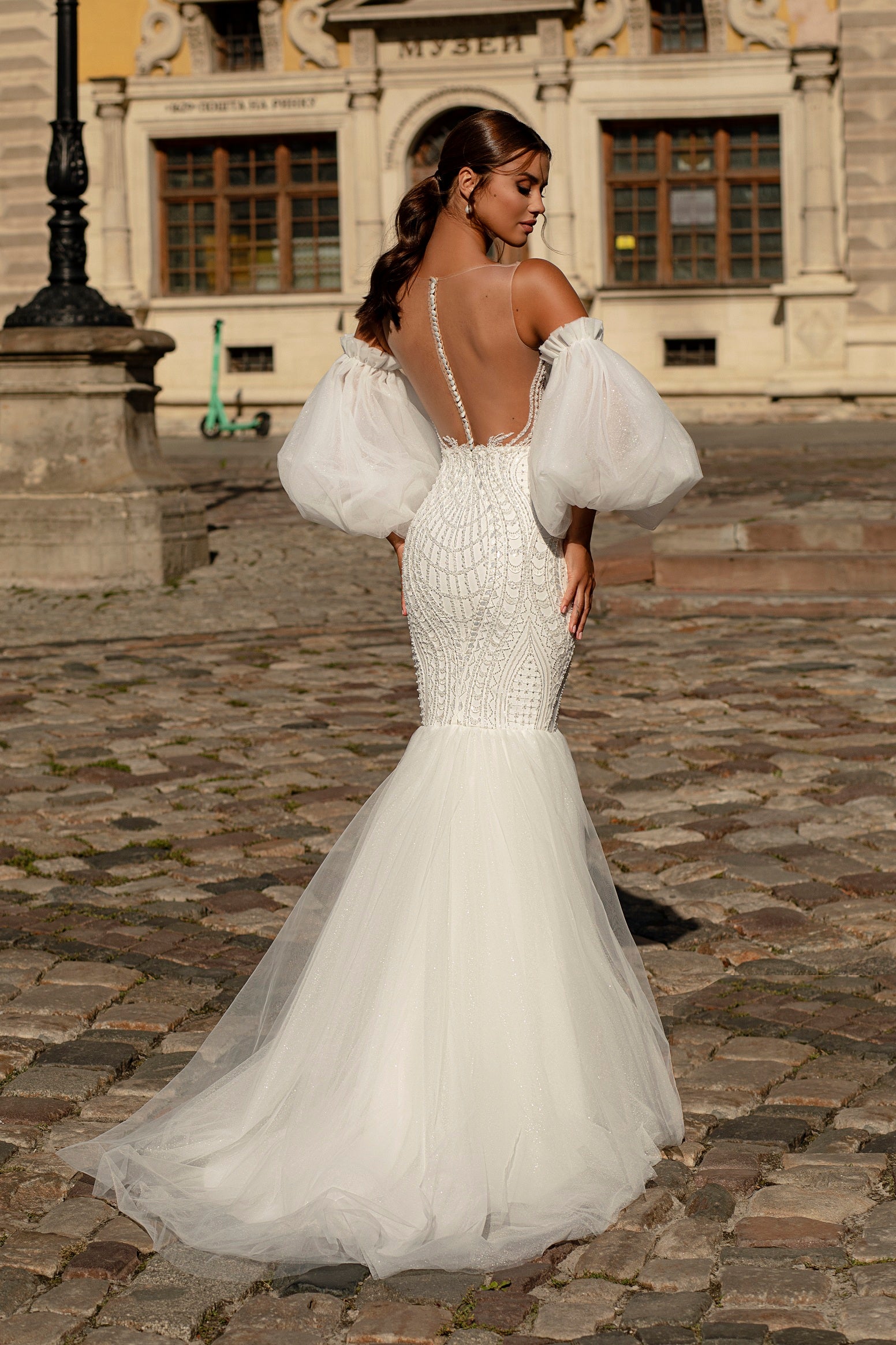 Robe de mariée Lady Di Bride 921 – Sirène glamour à manches amovibles