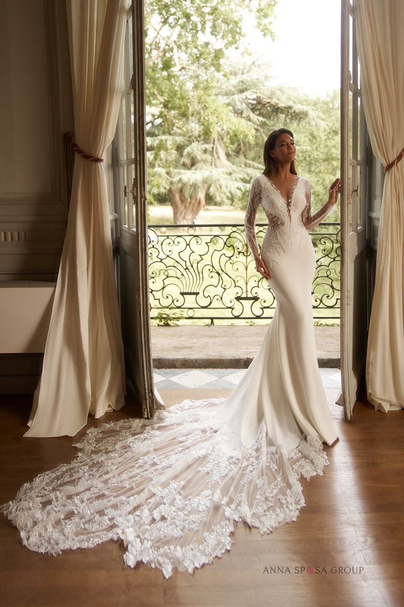 Robe de mariée Adro – Coupe sirène en dentelle avec traîne spectaculaire | Anna Sposa