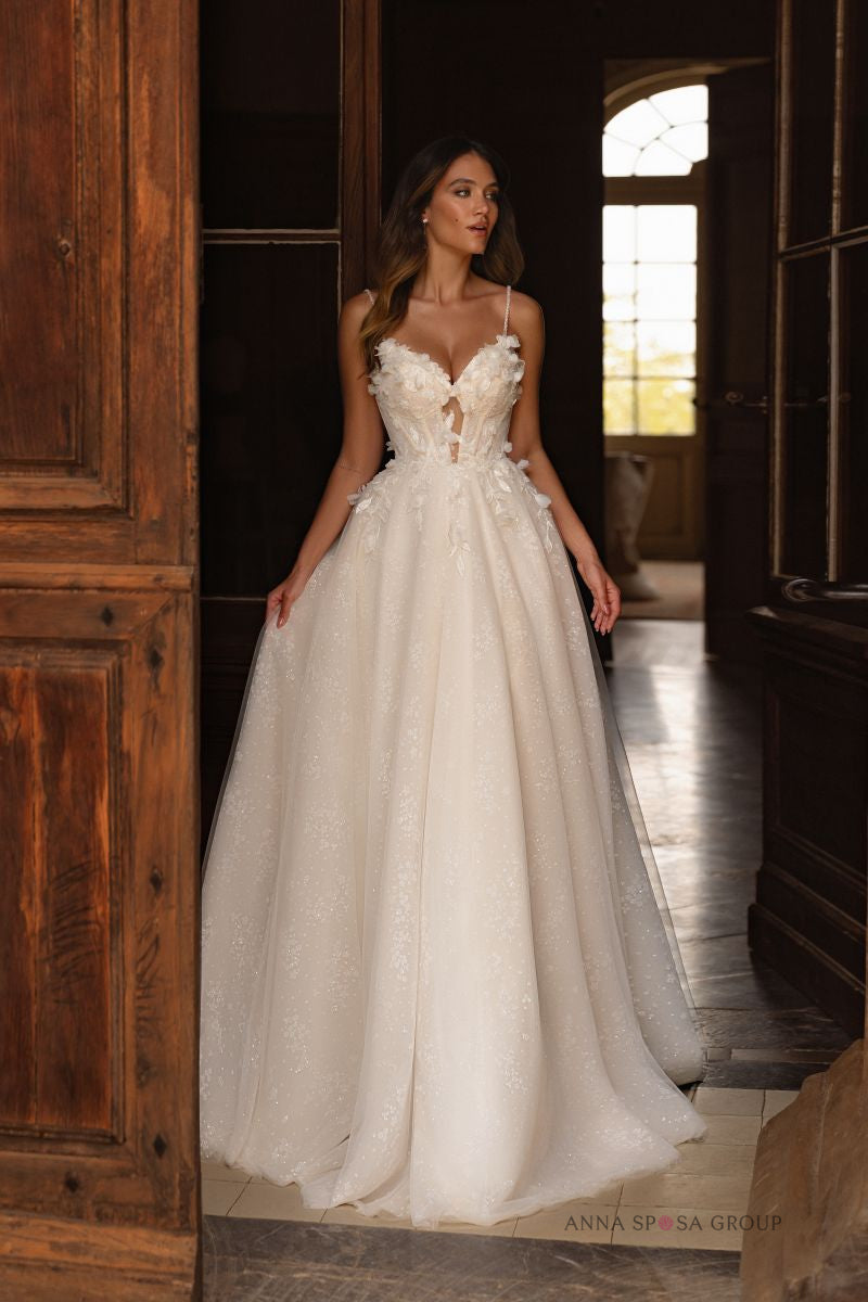 Afina Brautkleid – A-Linien-Schnitt aus floraler Spitze und Tüll | Anna Sposa