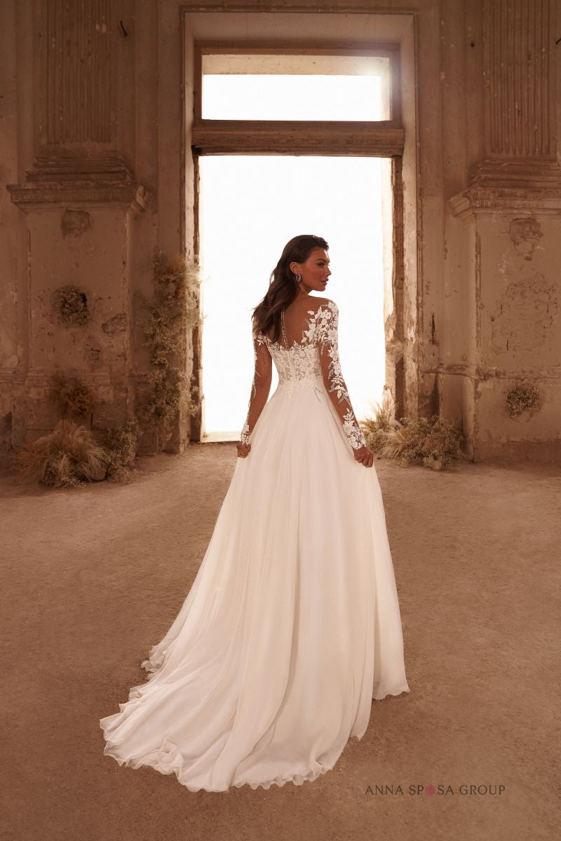 Robe de mariée Chiera – Ligne A fluide en mousseline avec manches longues en dentelle