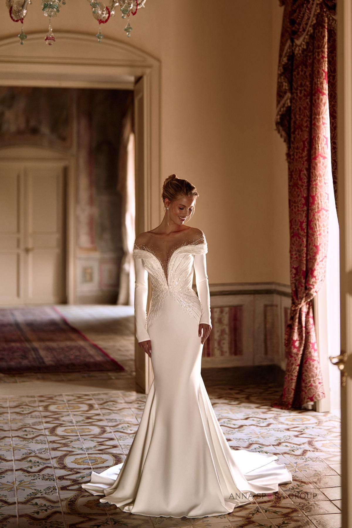 Robe de mariée Anna Sposa Dolfa – Sirène - fourreau ajustée en crêpe et dentelle