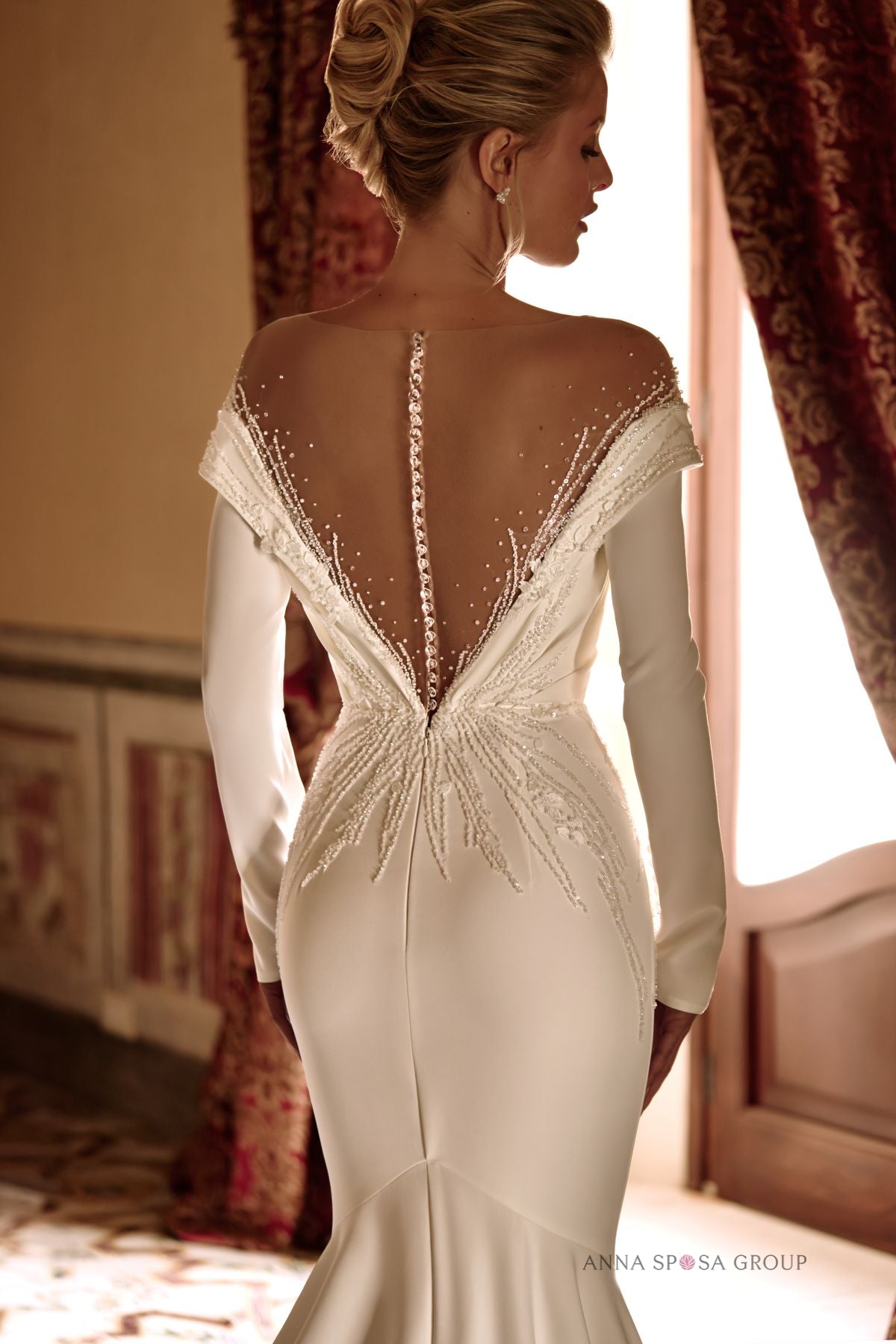 Robe de mariée Anna Sposa Dolfa – Sirène - fourreau ajustée en crêpe et dentelle