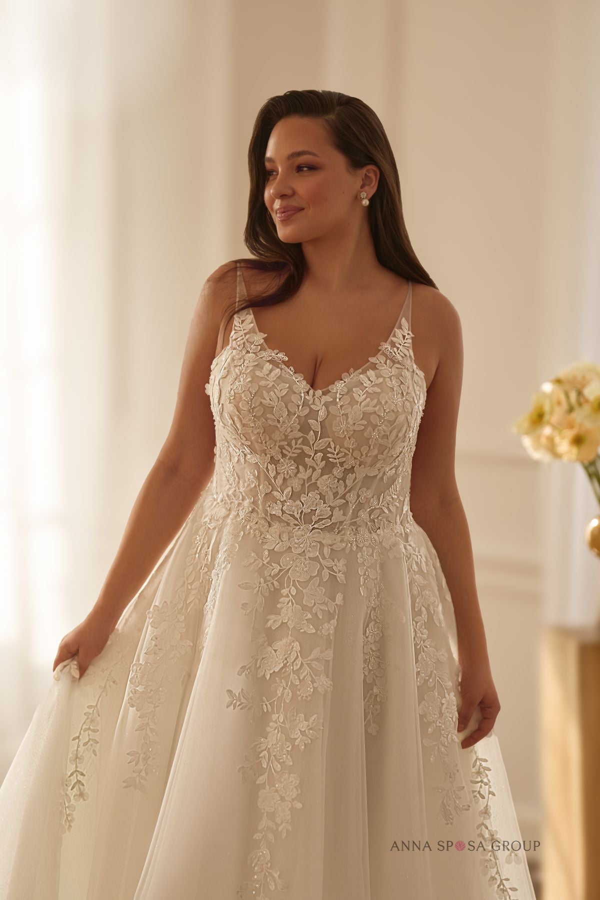 Robe de mariée Anna Sposa Donatella – Ligne A en dentelle florale et tulle