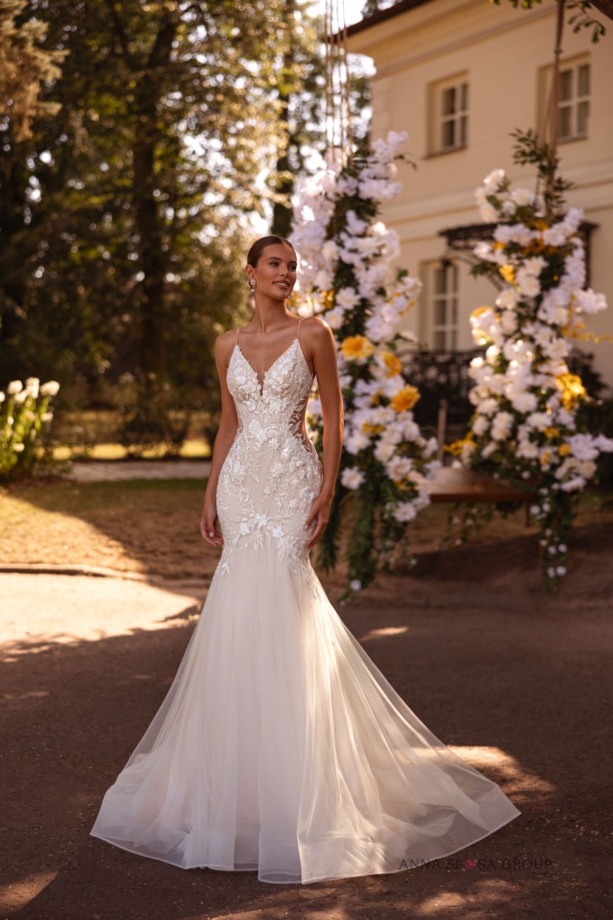 Robe de mariée Anna Sposa Frudia – Coupe sirène ivoire en dentelle florale et tulle
