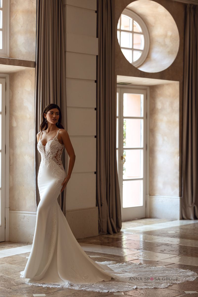 Robe de mariée Anna Sposa Kamondo – Sirène ivoire en dentelle et crêpe ajustée