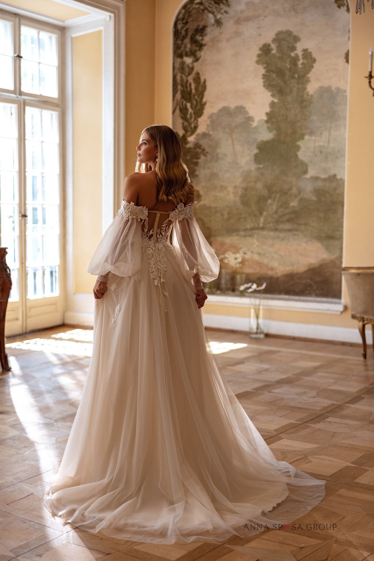 Anna Sposa Konstantsia Brautkleid – A-Linie, nudefarbene florale Spitze mit abnehmbaren Ärmeln