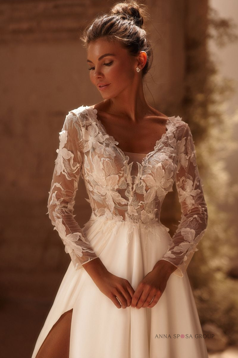 Robe de mariée Messina – Robe fluide à manches longues en mousseline et dentelle