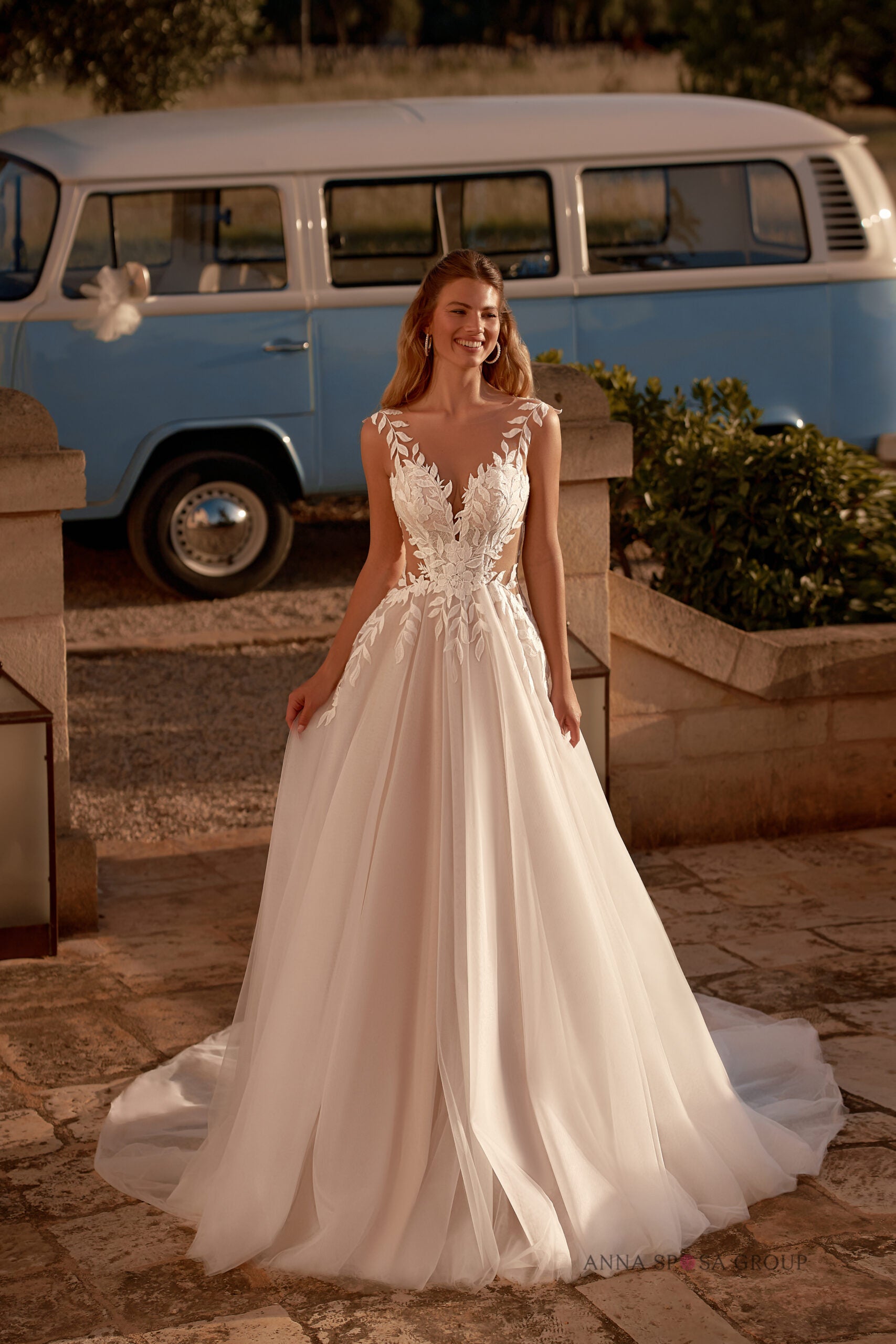 Robe de mariée Minelly – A-line tulle dentelle florale et coupe ligne A