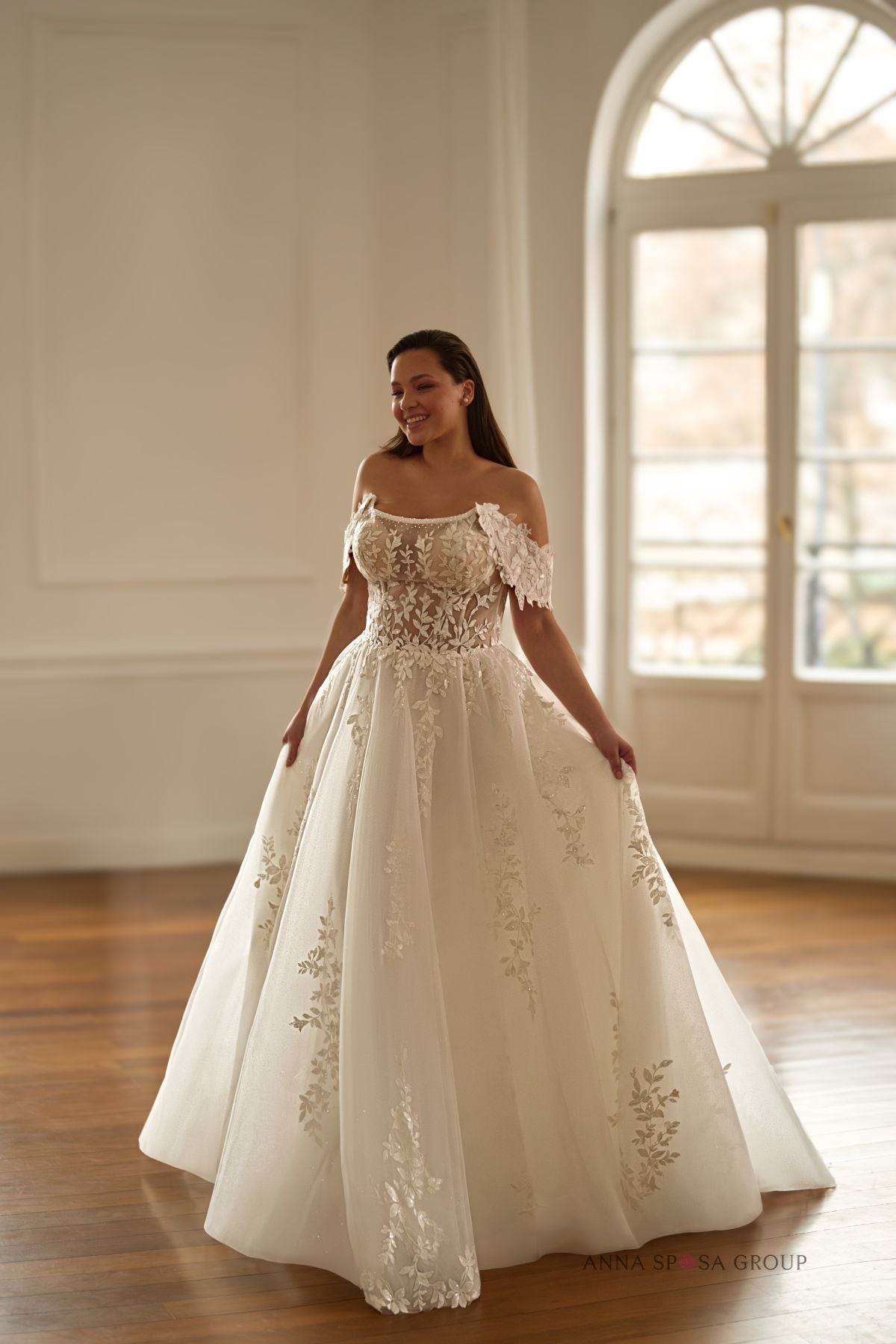Robe de mariée Anna Sposa Murietta – Ligne A en dentelle florale perlée et tulle ivoire