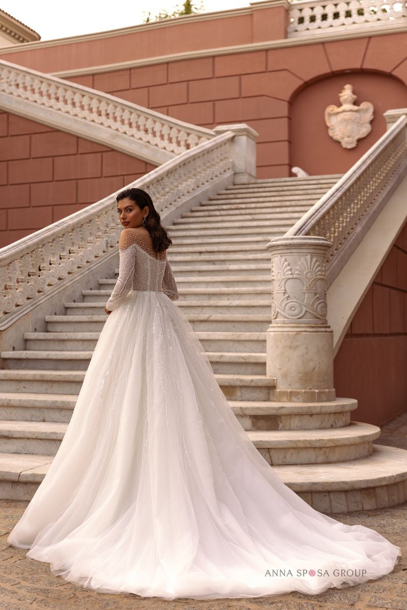 Robe de mariée Anna Sposa Salma – Volumineuse ivoire en dentelle brodée de perles et cristaux avec manches longues