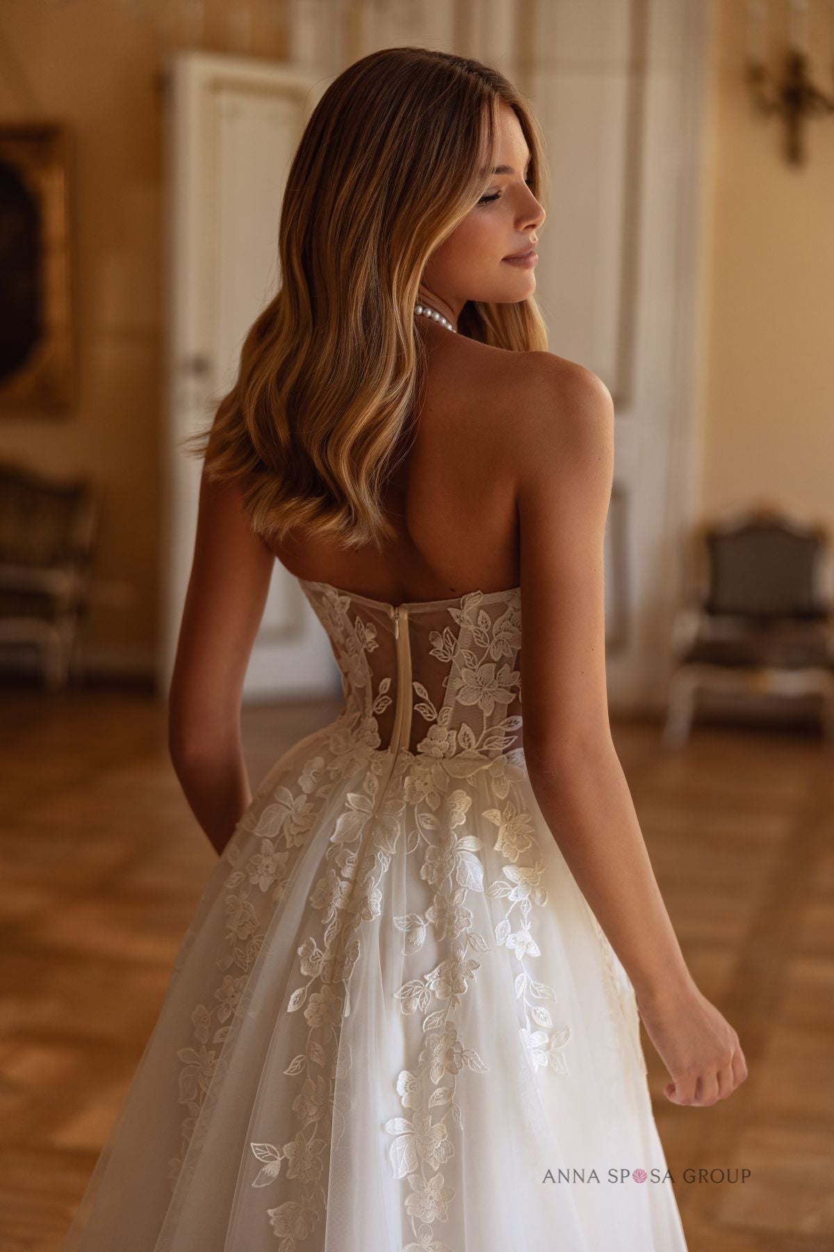 Robe de mariée Anna Sposa Savina – Ligne A ivoire en dentelle florale avec épaules dégagées