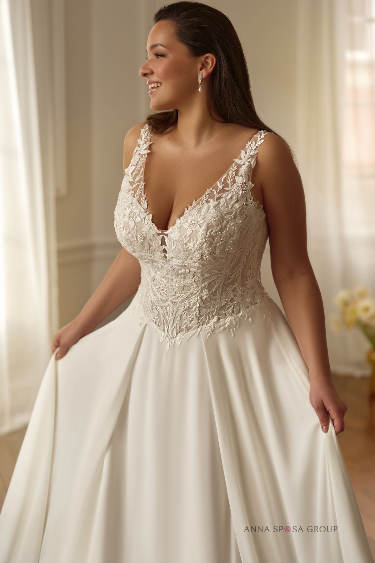Robe de mariée Anna Sposa Shimella – Ligne A en dentelle, mousseline, dentelle