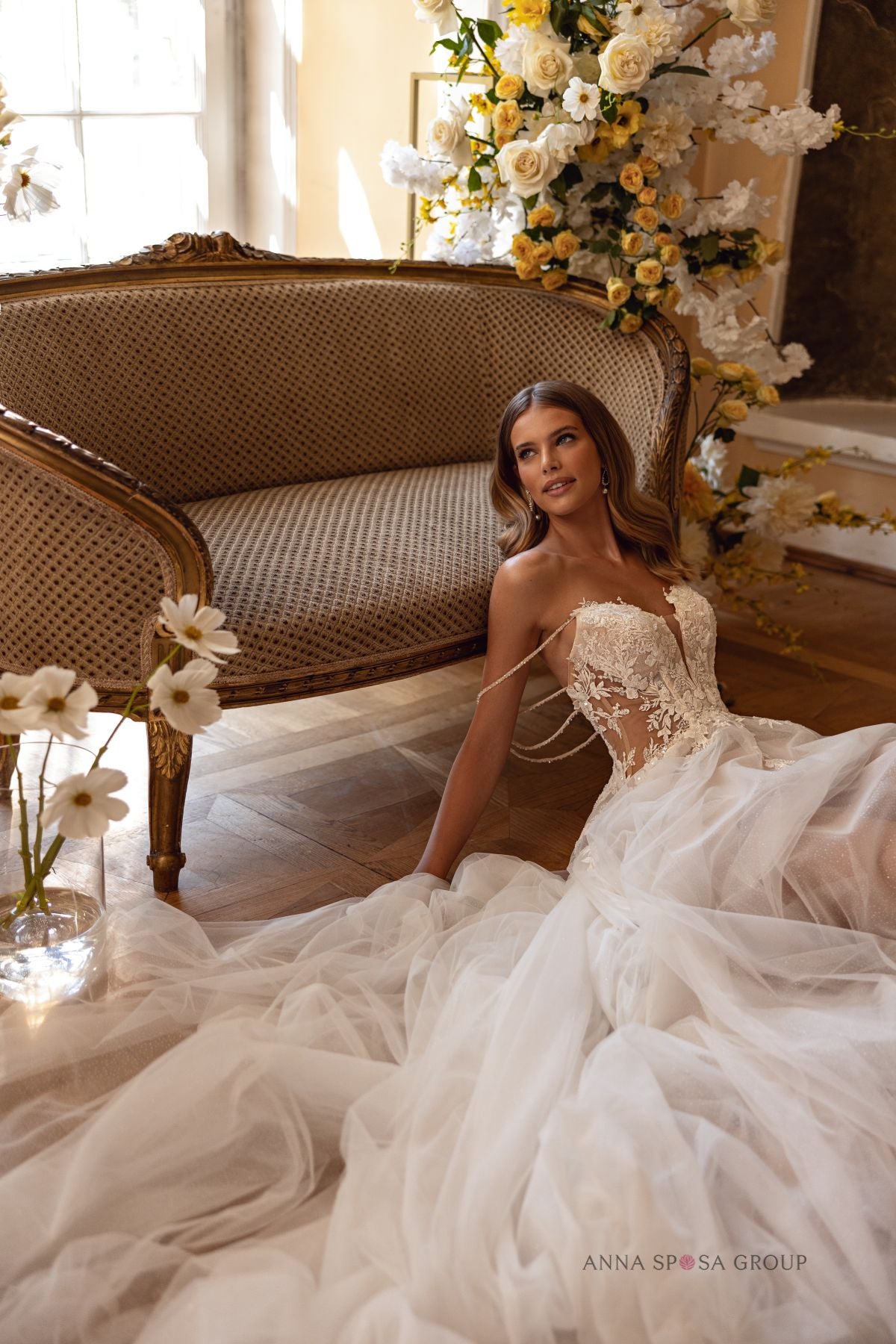Robe de mariée Anna Sposa Winora – Ligne A nude en dentelle florale avec bretelles fines et jupe aérienne