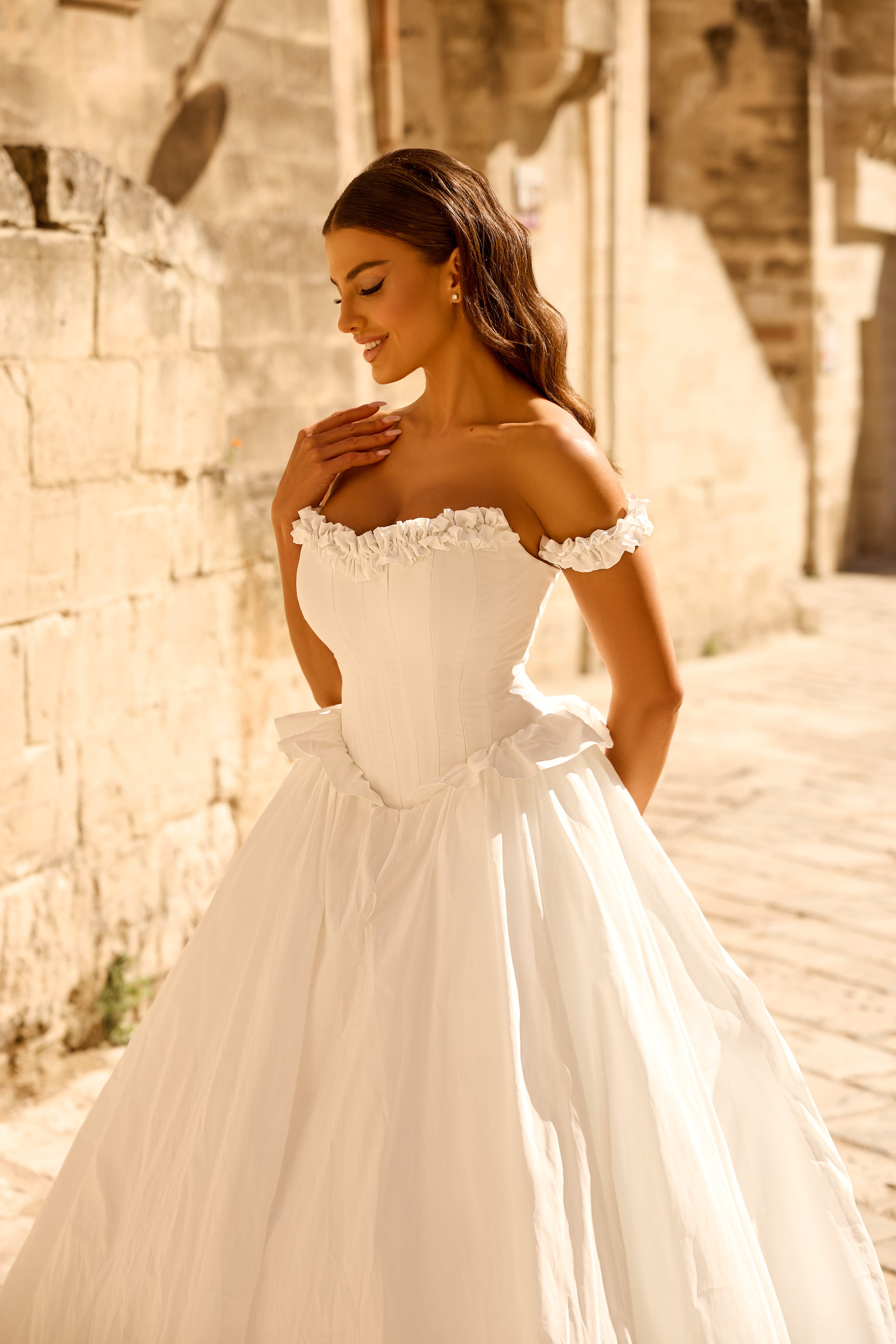 Robe de mariée 1764 – Robe princesse bustier épaules dénudées