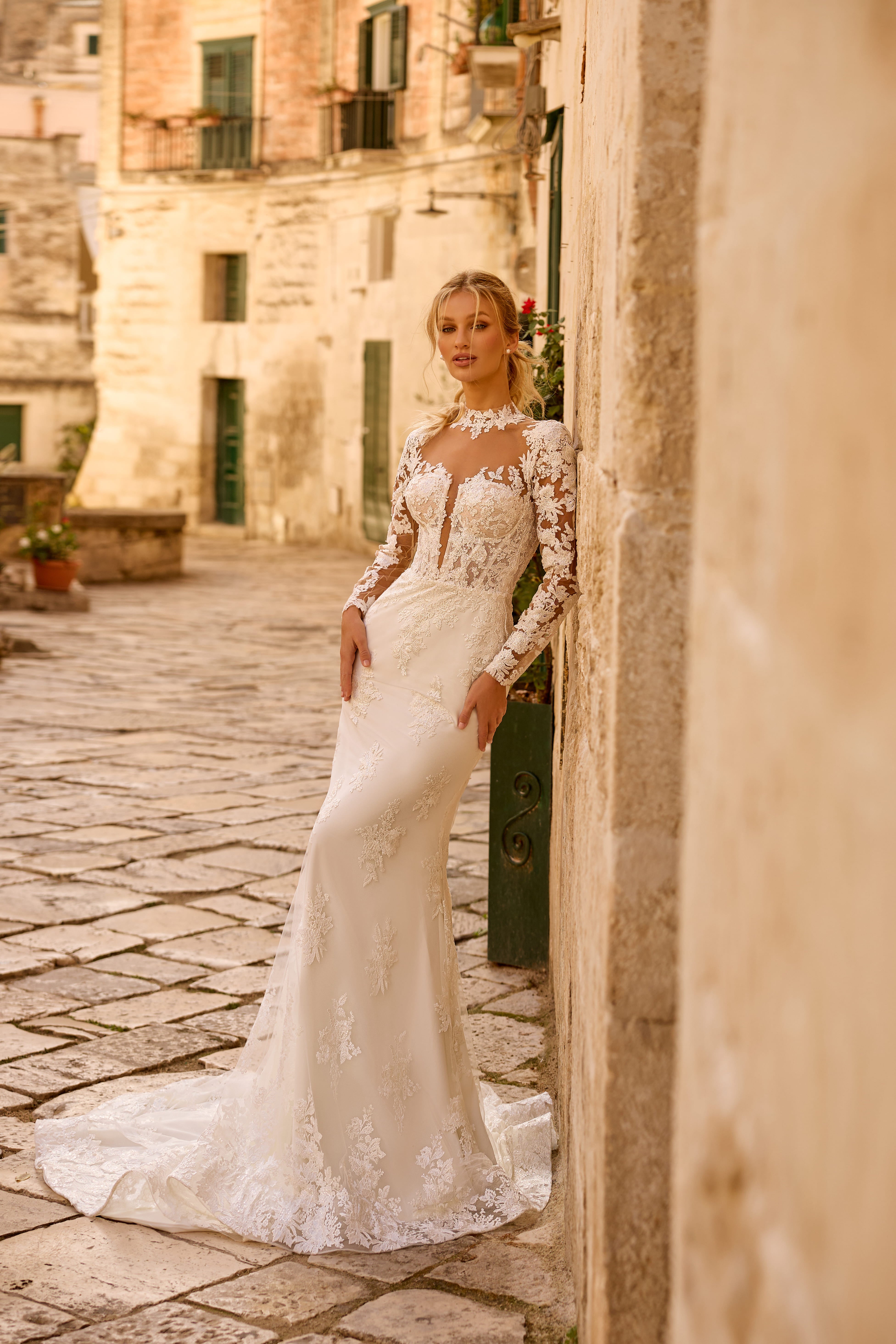 Robe de mariée 1766 – Robe sirène en dentelle à manches longues