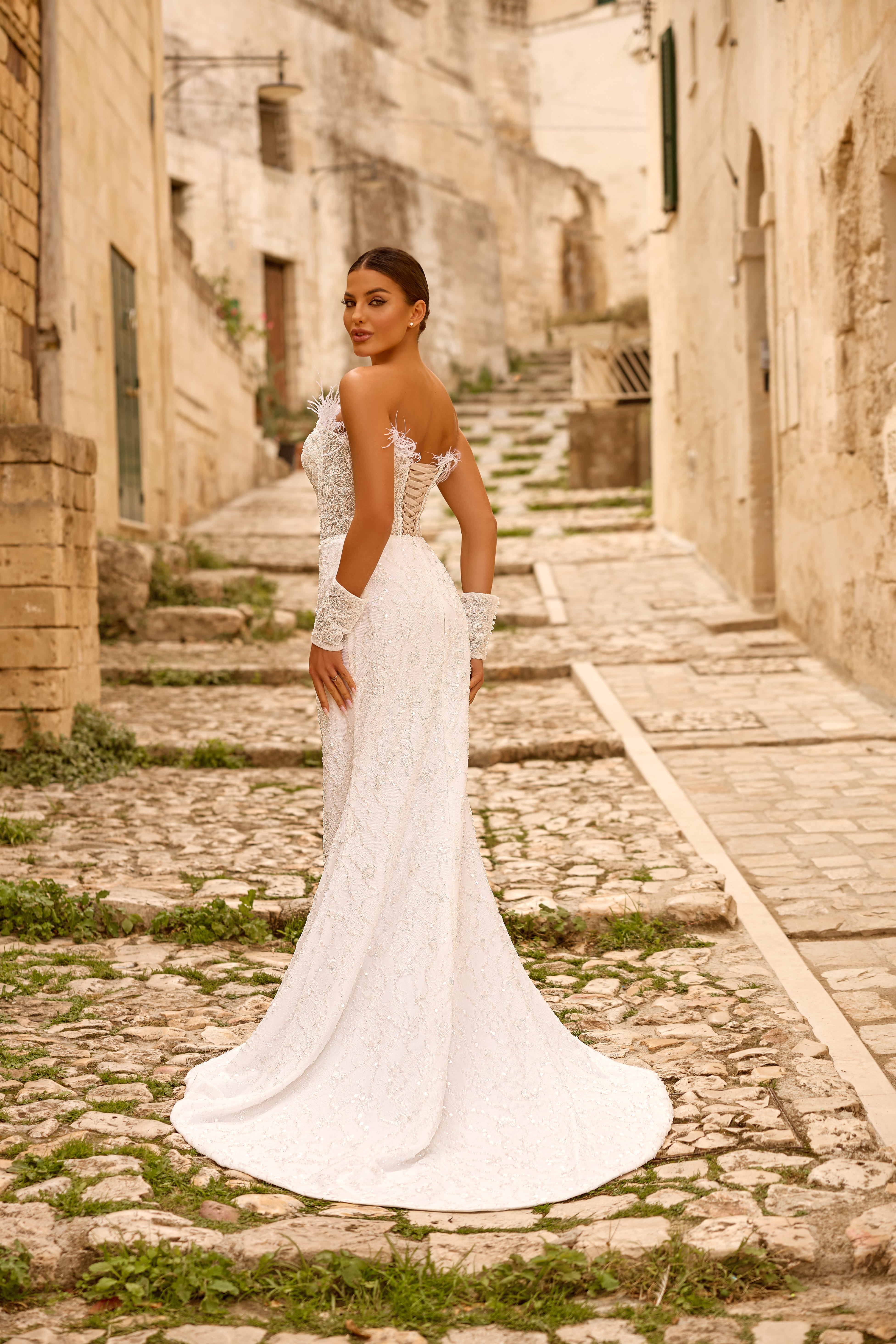 Hochzeitskleid 1769 – Schulterfreies Meerjungfrauenkleid aus Spitze