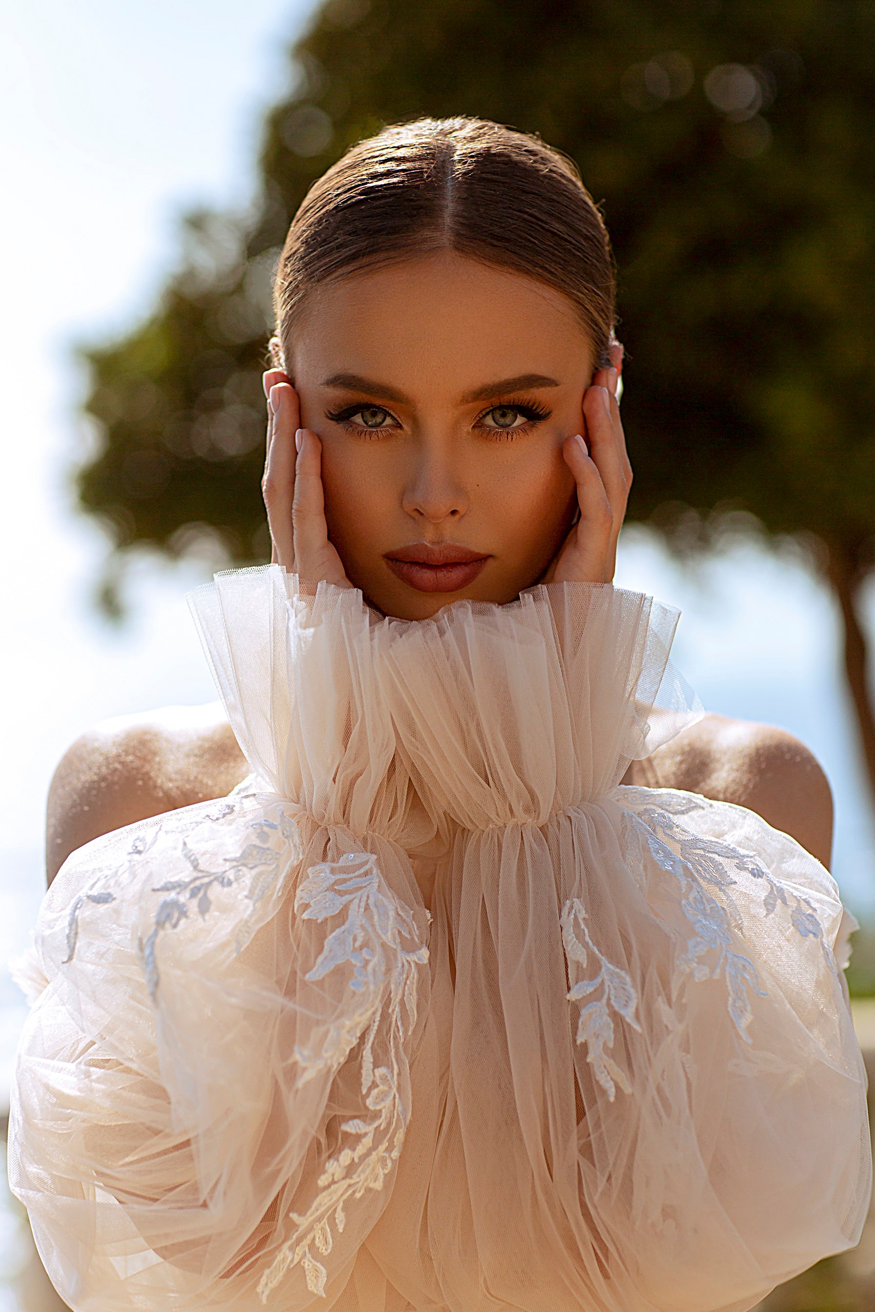 Robe de mariée Lady Di Bride 707 – Bustier cœur en dentelle, manches amovibles ballons