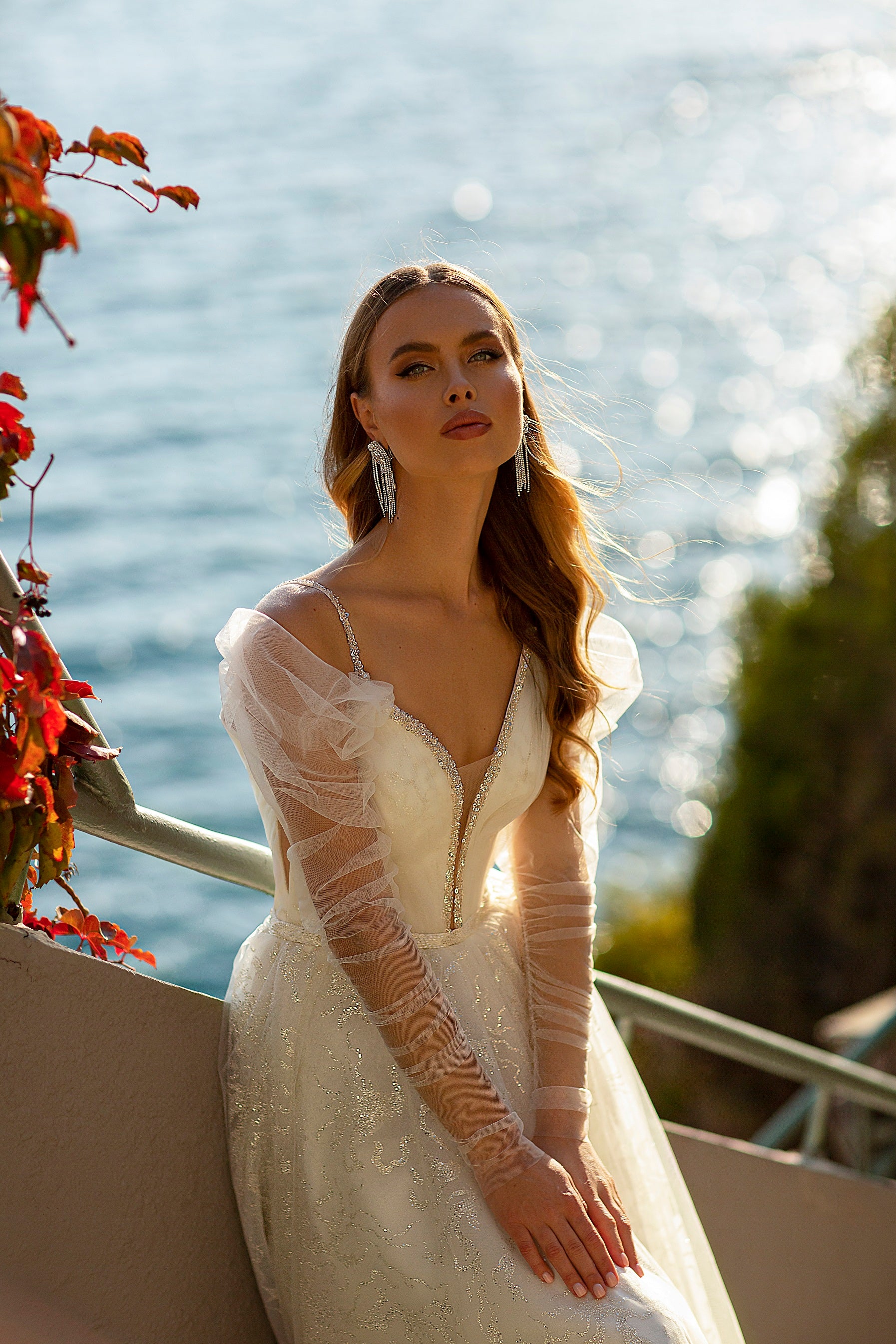 Robe de mariée princesse brillant avec manches tombantes et jupe volumineuse – Modèle 709