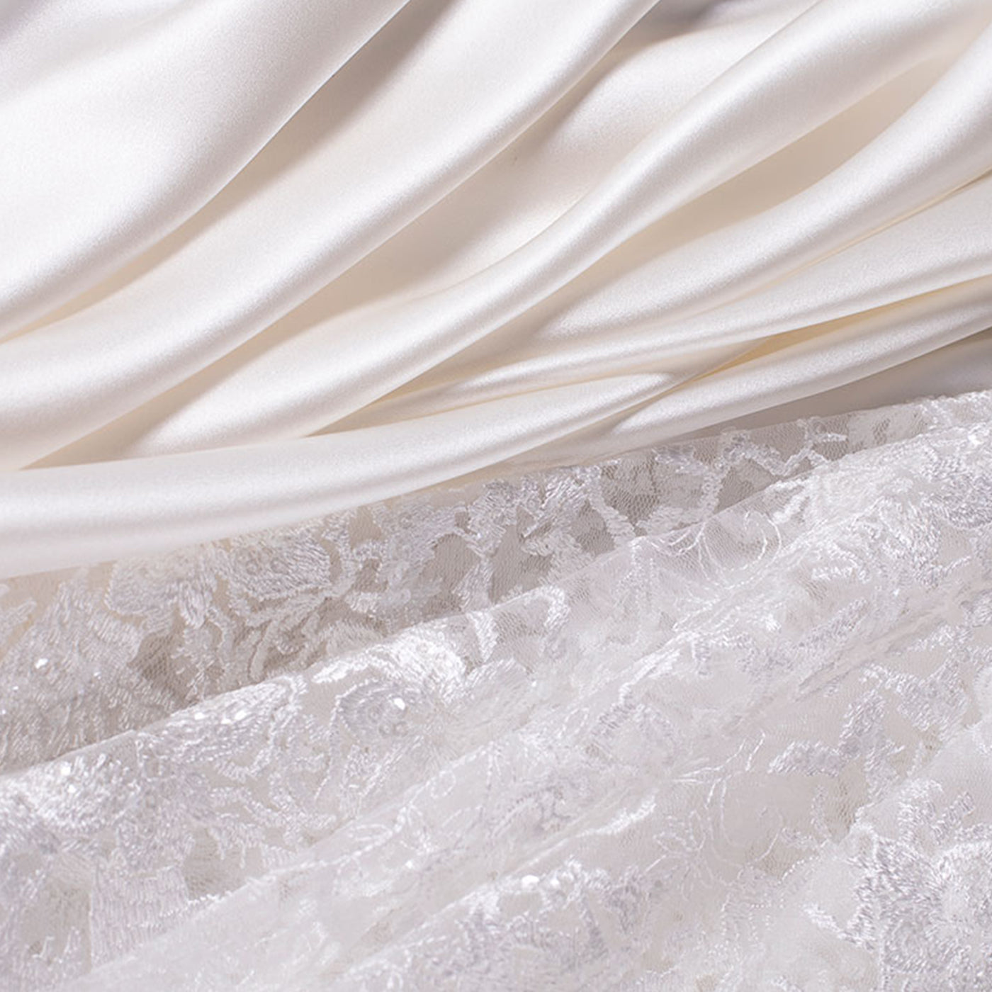 Tissus haut de gamme pour robe de mariée, mélange élégant de satin fluide et de dentelle délicate
