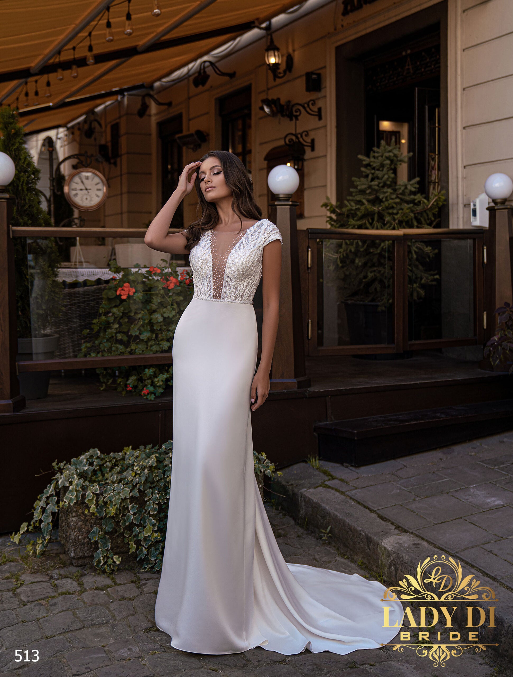 Robe de mariée sirène fourreau chic en crêpe, dentelle, brillante – Lady Di 513 sur mesure