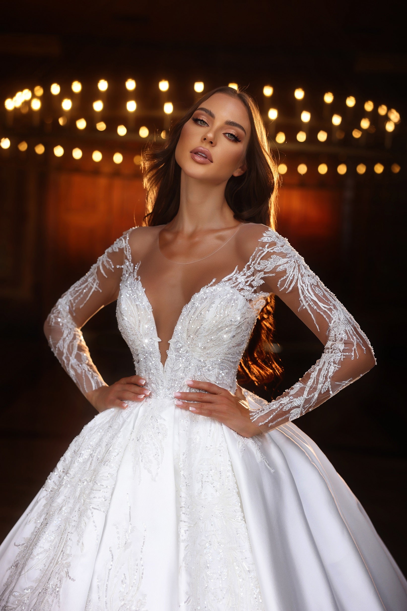 Robe de mariée Lady Di Bride 1105 – Princesse royale à manches longues en dentelle et satin