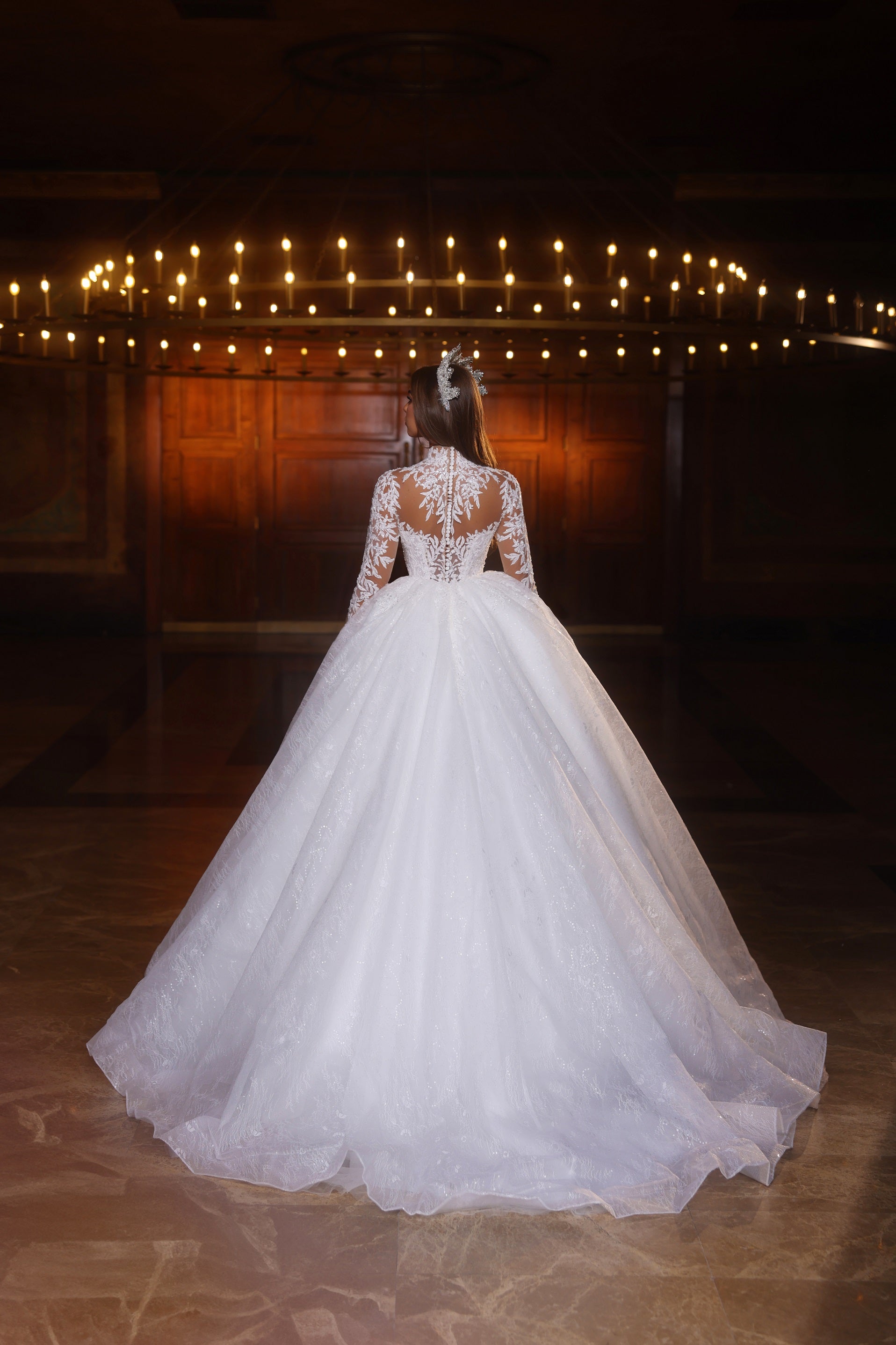 Robe de mariée Lady Di Bride 1110 – Princesse volumineuse à manches longues en dentelle
