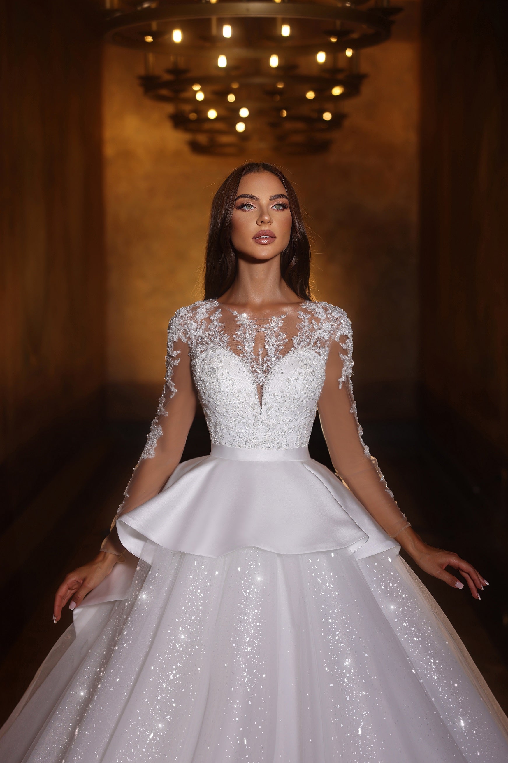 Robe de mariée Lady Di Bride 1111 – Élégance royale à manches longues