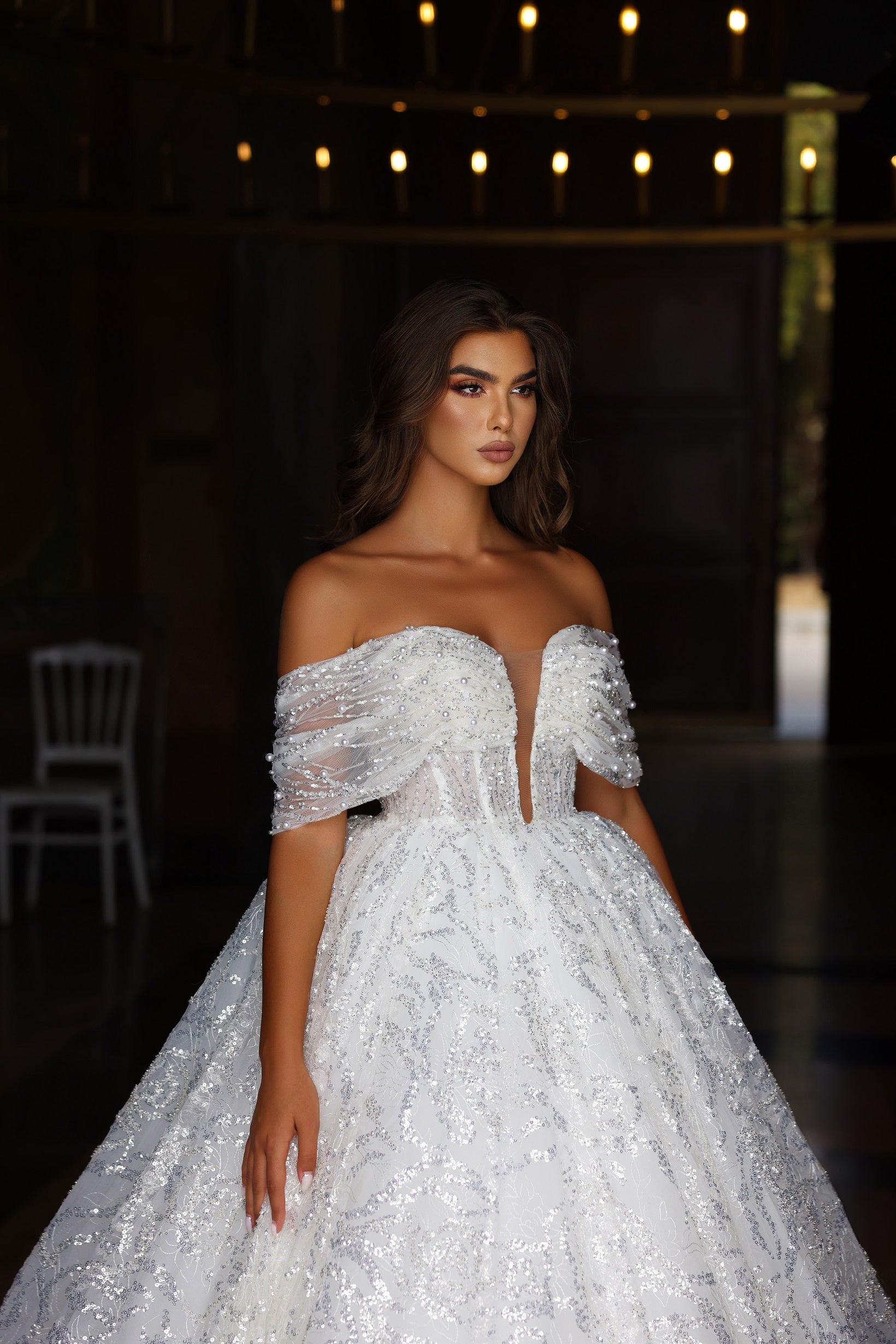 Robe de mariée Lady Di Bride 1116 – Princesse volumineuse scintillante épaules dénudées col bateau