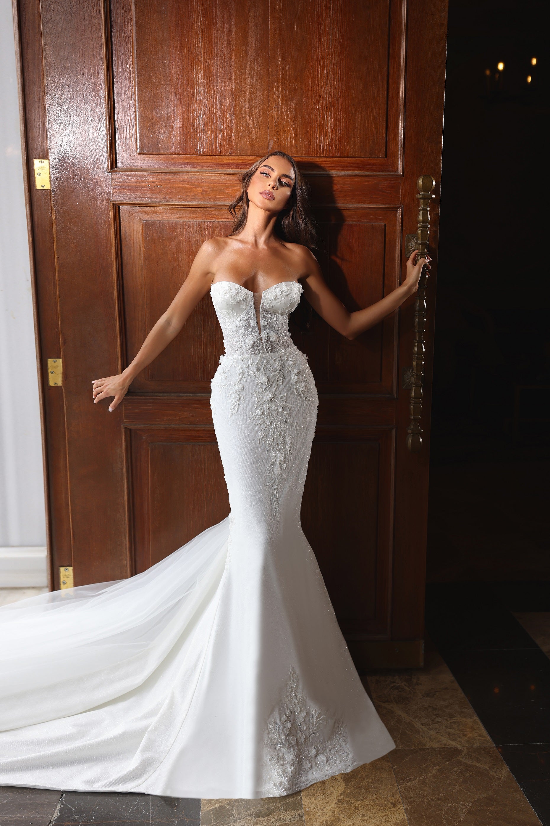 Robe de mariée Lady Di Bride 1123 – Sirène bustier cœur et traîne majestueuse