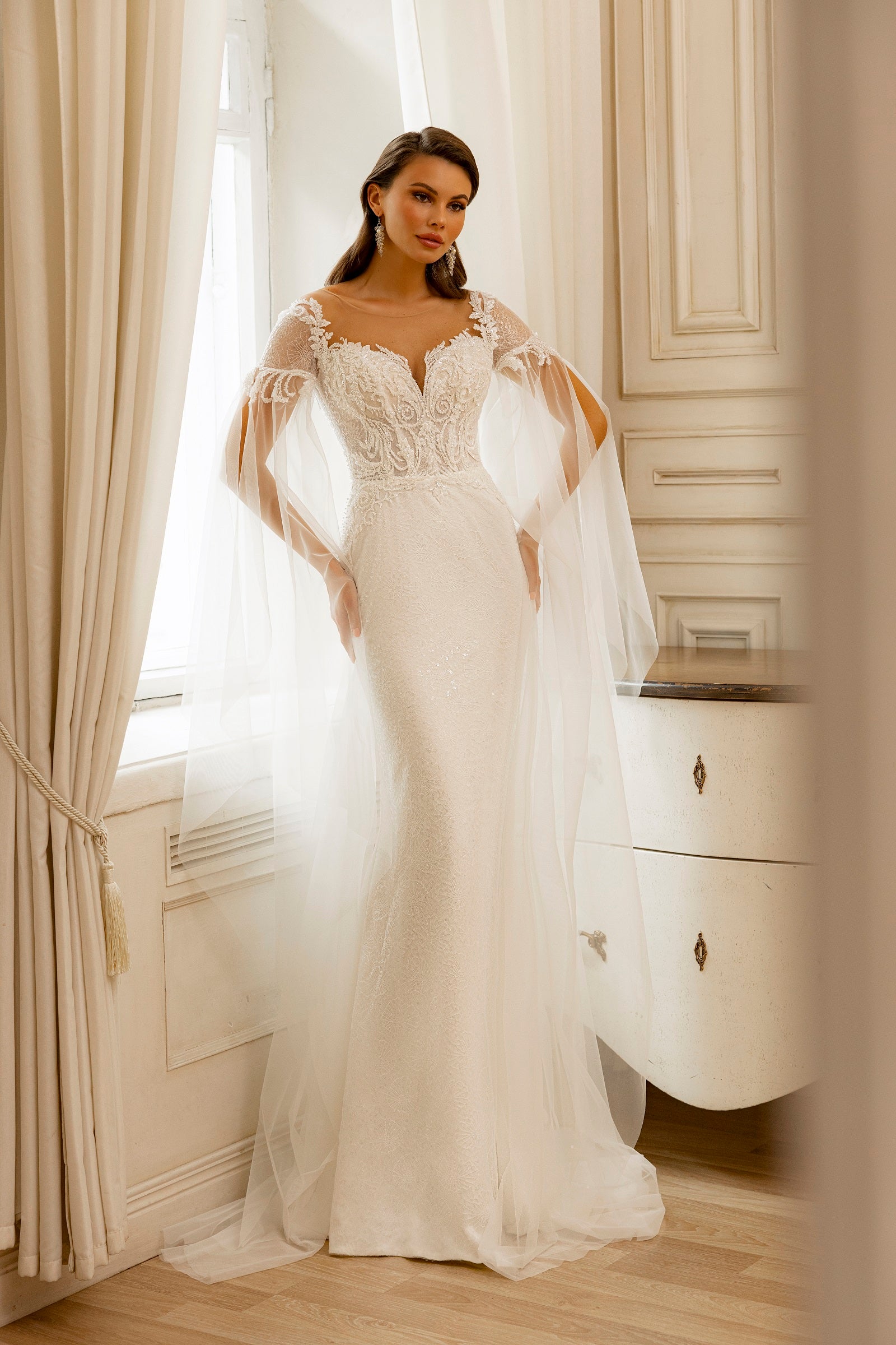 Robe de mariée Lady Di Bride 1227 – Sirène en dentelle avec manches cape amovibles
