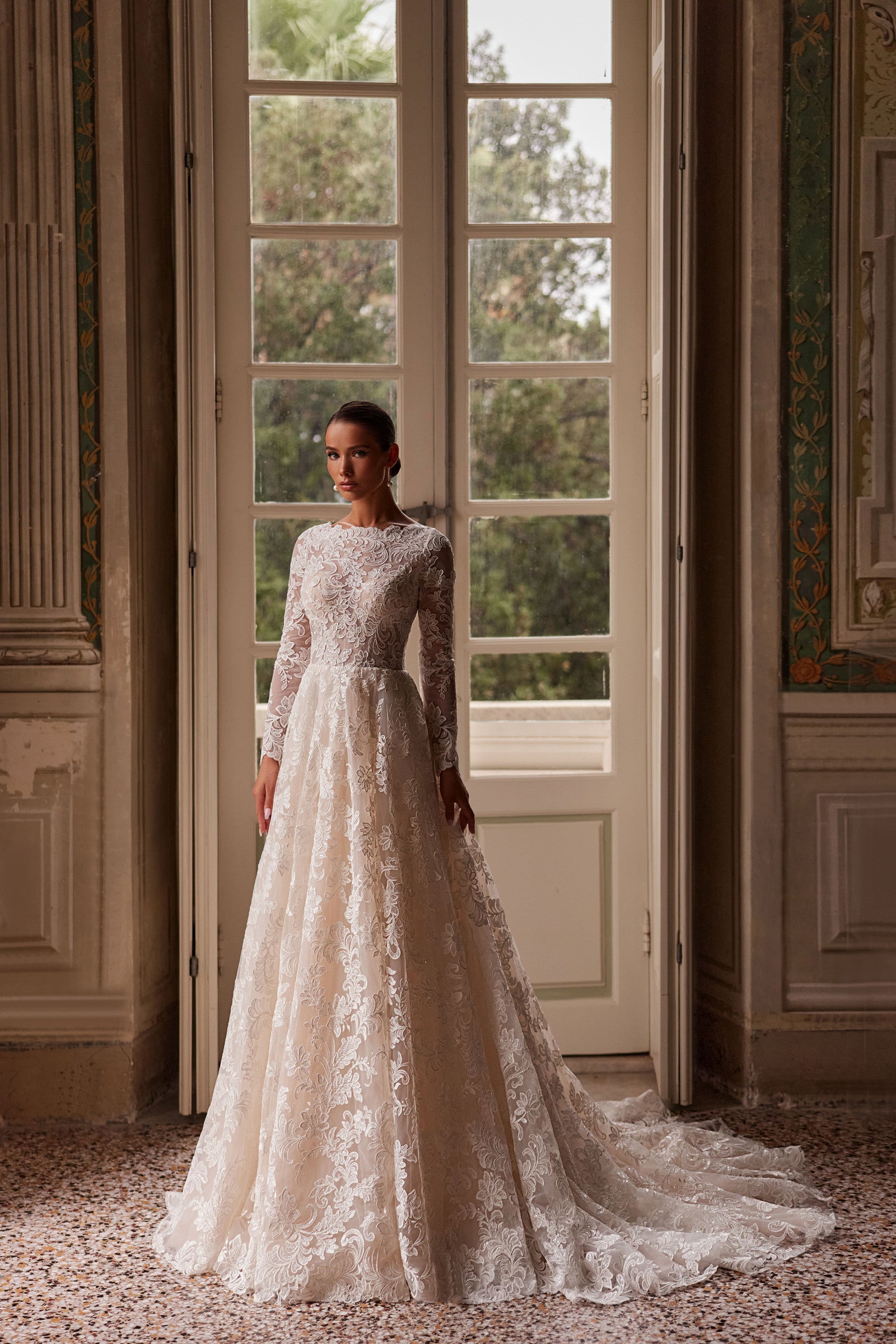 Robe de mariée Lady Di Bride 1428 – A-line en dentelle intégrale avec manches longues dos fermé