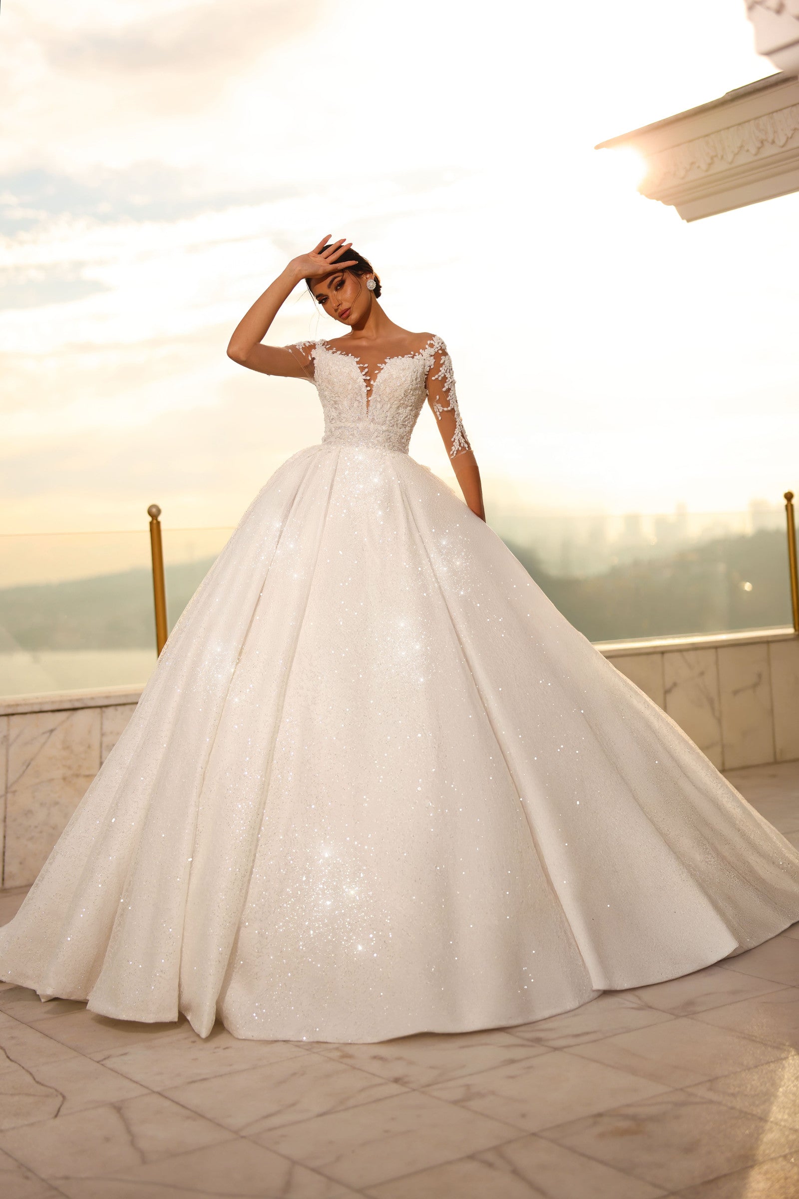 Robe de mariée Lady Di Bride 1501 – Princesse dentelle, col bateau, tulle scintillant et manches 3/4